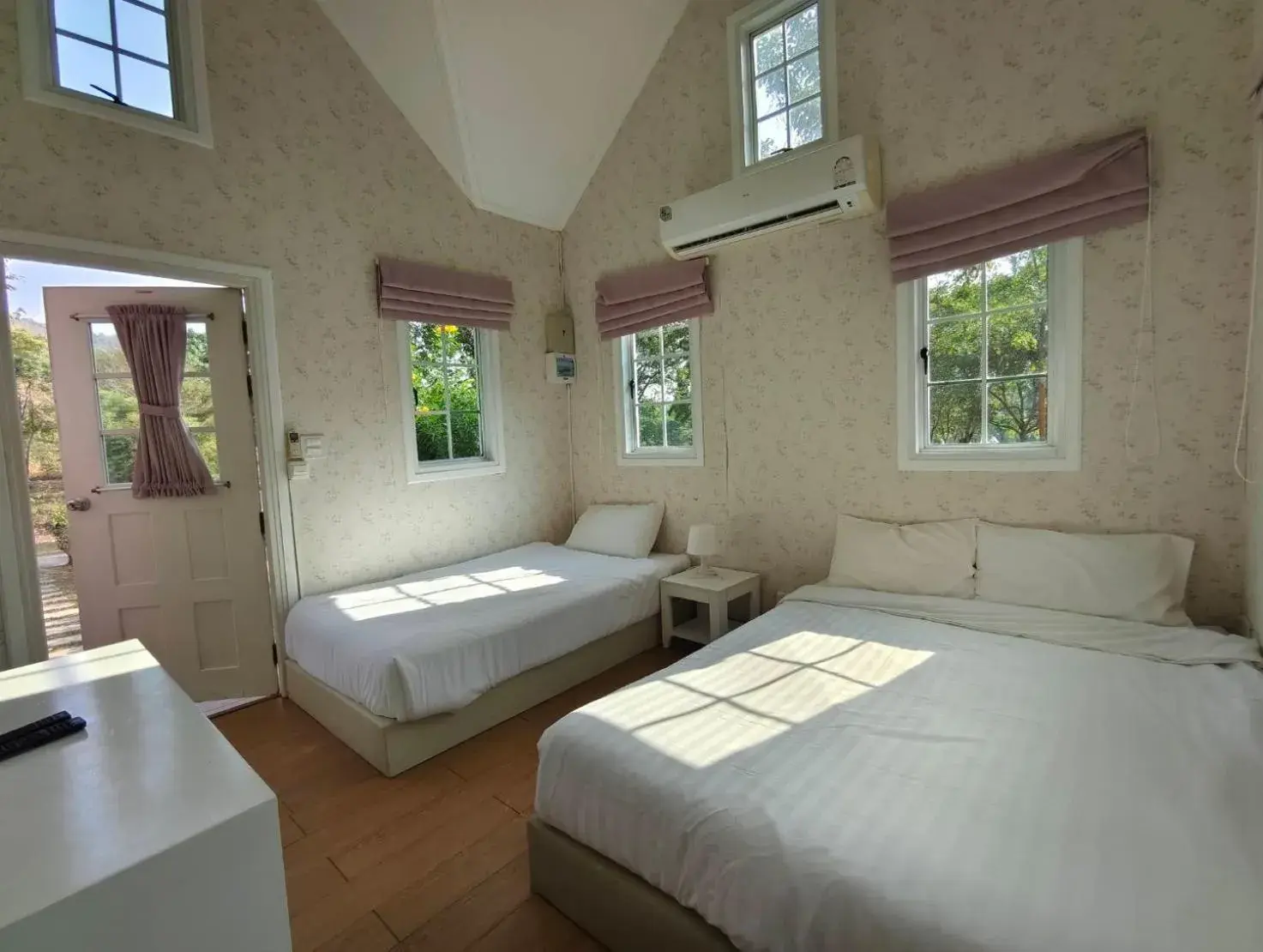 Standard Double or Twin Room in The Open Hills Standard Double or Twin Room in The Open Hills