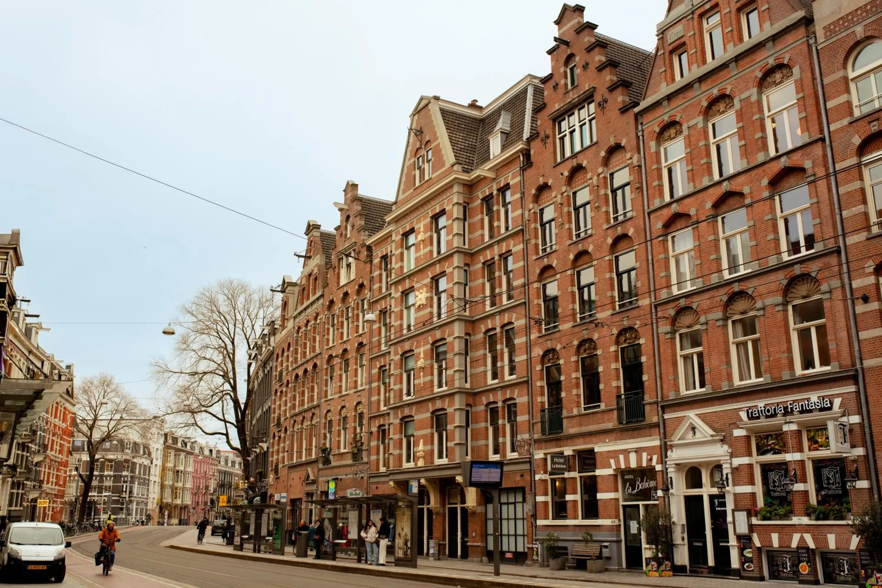 Facade/entrance in Hotel La Bohème
