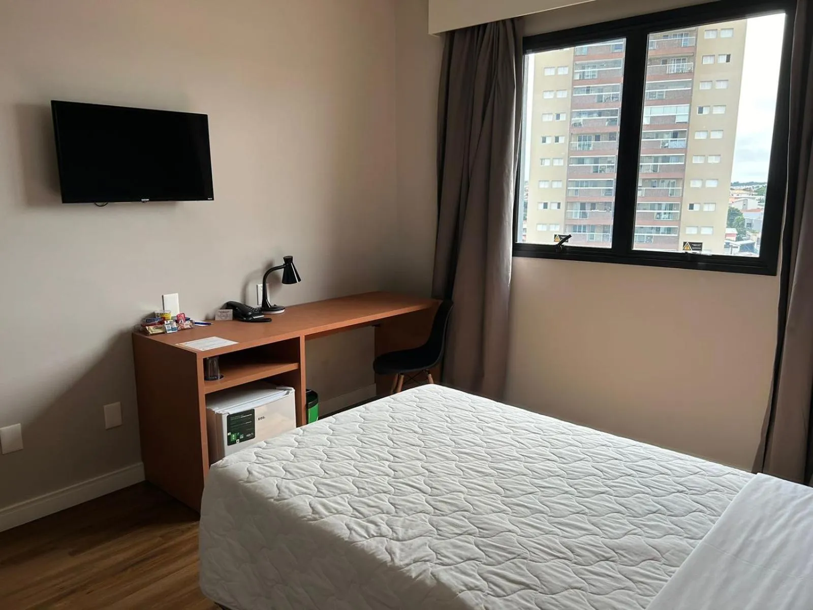 TV and multimedia, Bed in Comfort Hotel Presidente Prudente