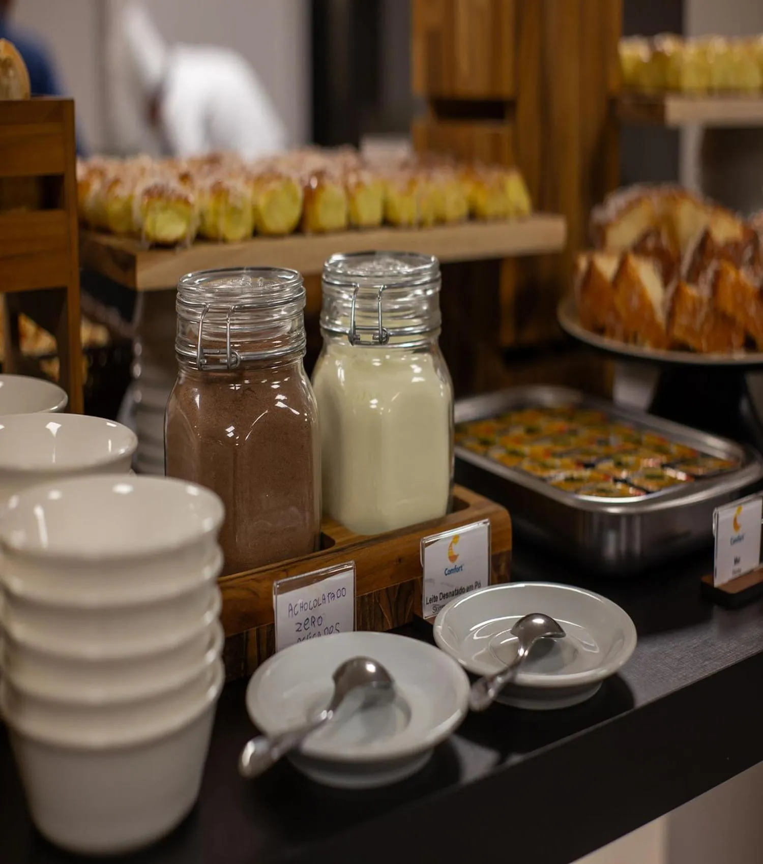 Buffet breakfast in Comfort Hotel Presidente Prudente