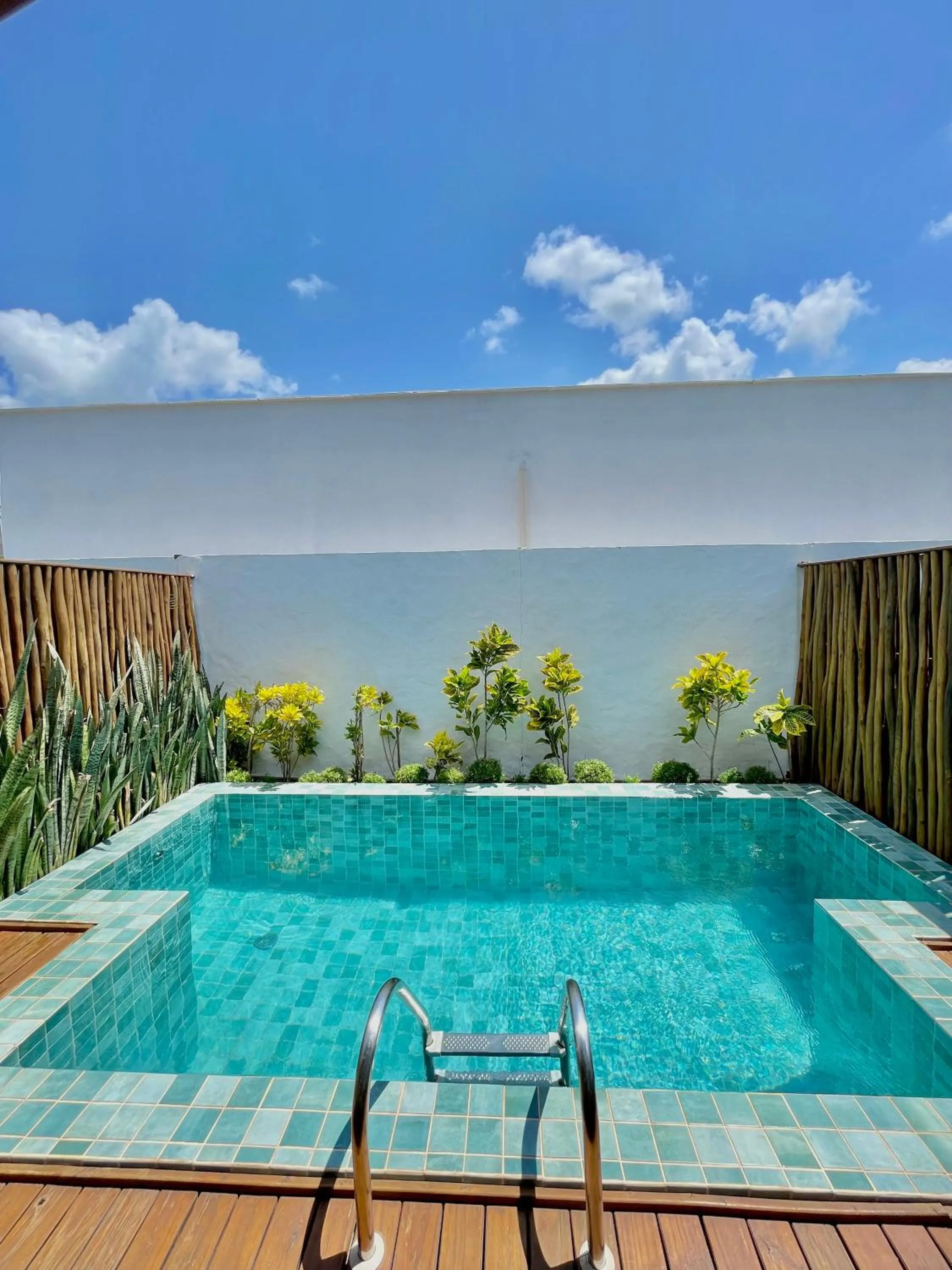 Pool view in Pousada Villa di Luna