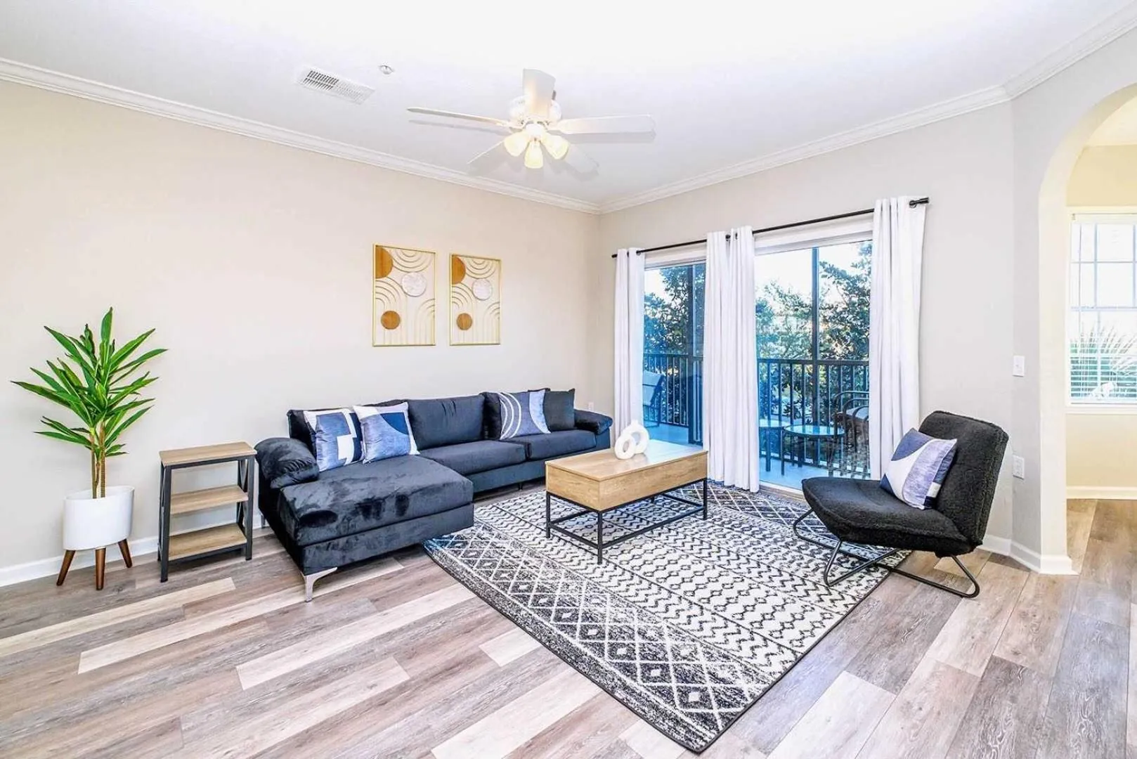 Living room in Upstay Pet-Friendly Condo 6 Minutes from Disney