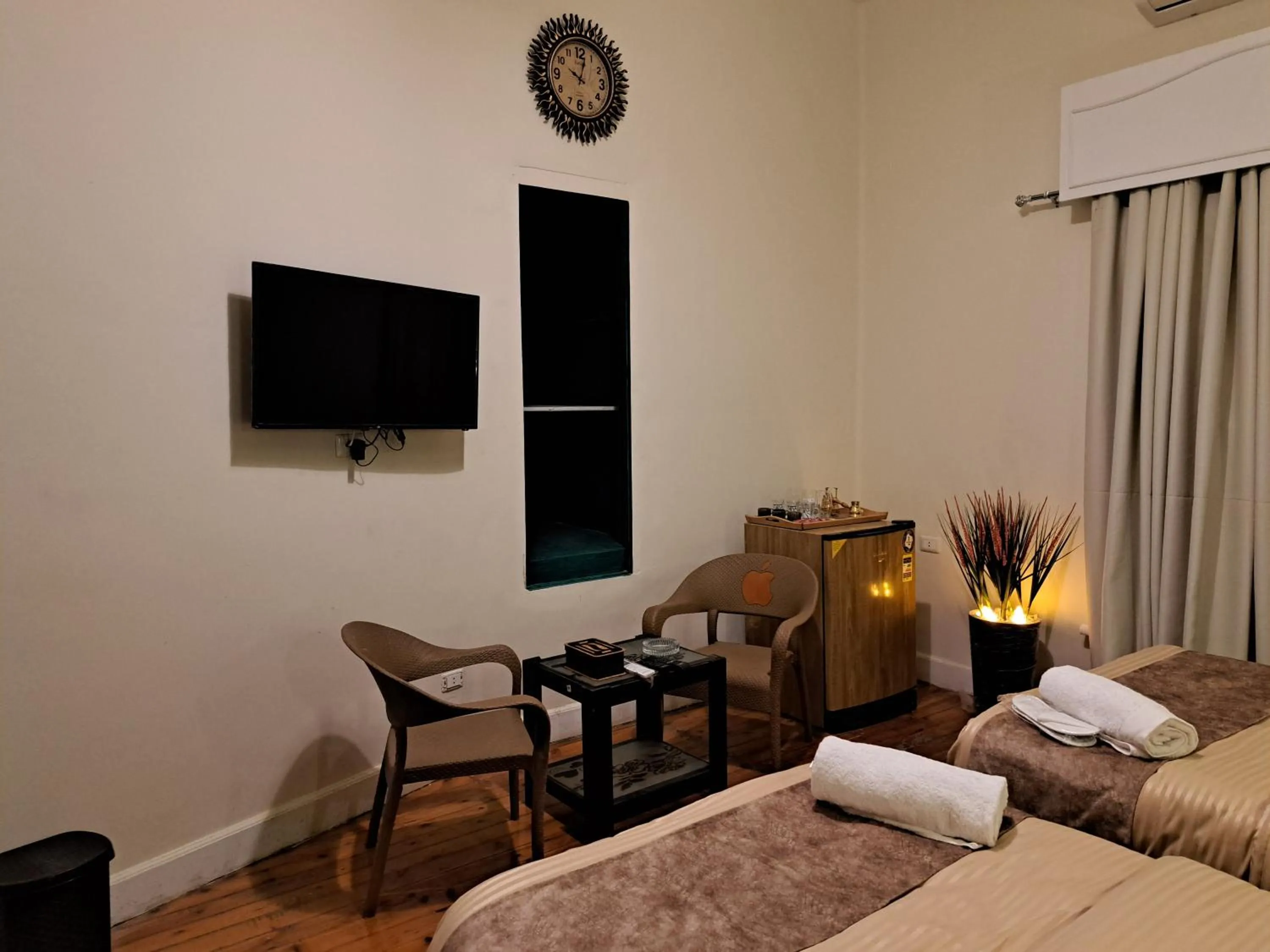 TV and multimedia, Bed in downtown Family Suites