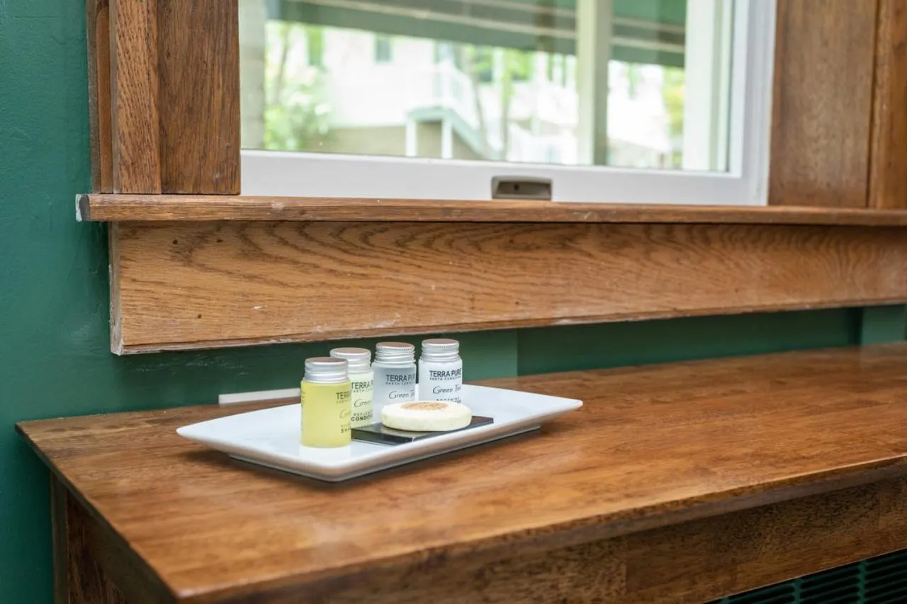 Bathroom in By the Side of the Road Inn & Cottages