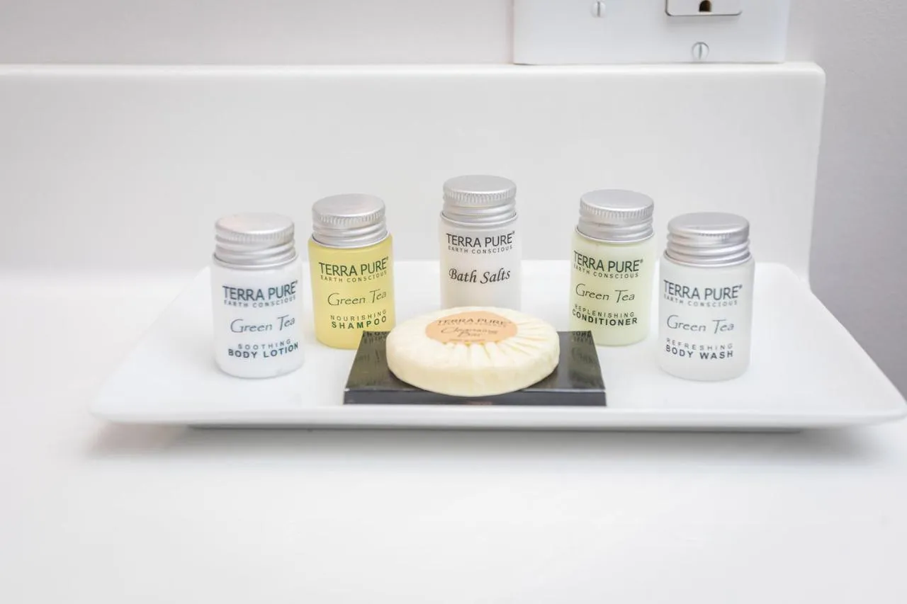 Bathroom in By the Side of the Road Inn & Cottages