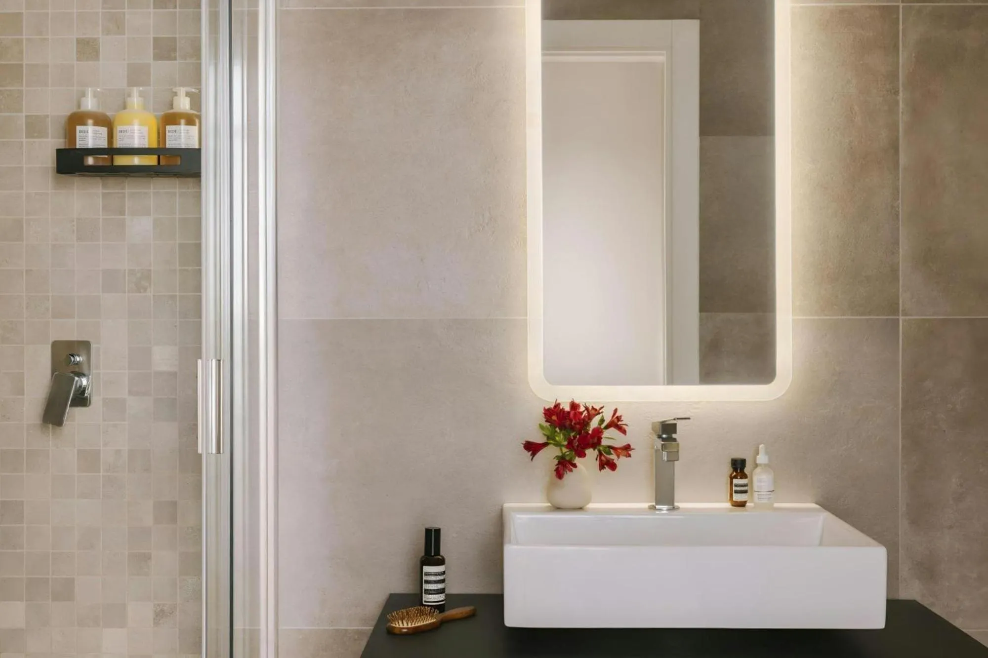 Shower in Numa Milan Montenero