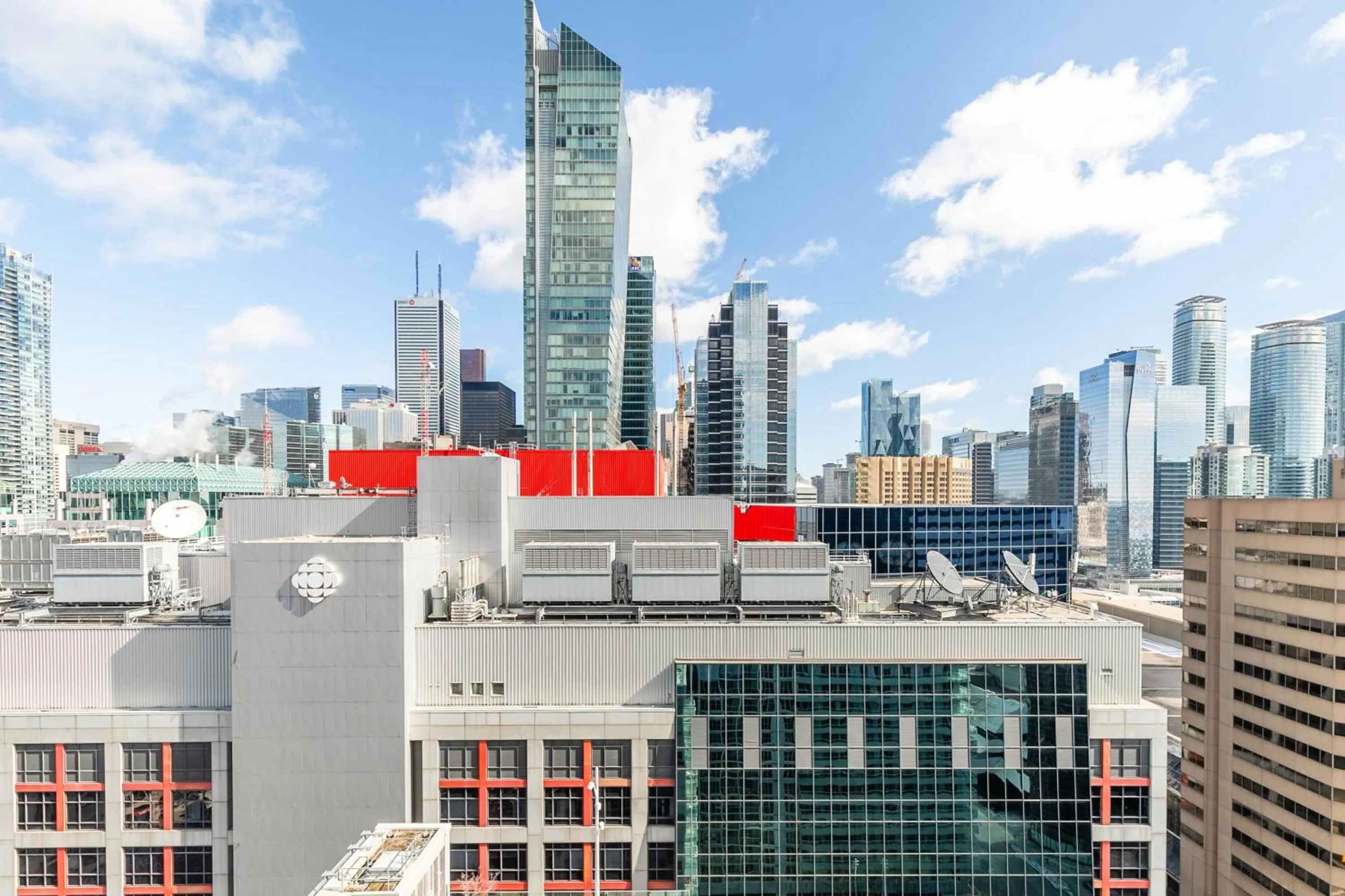 City view in Luxury 1BR Condo - King Bed - Stunning City Views