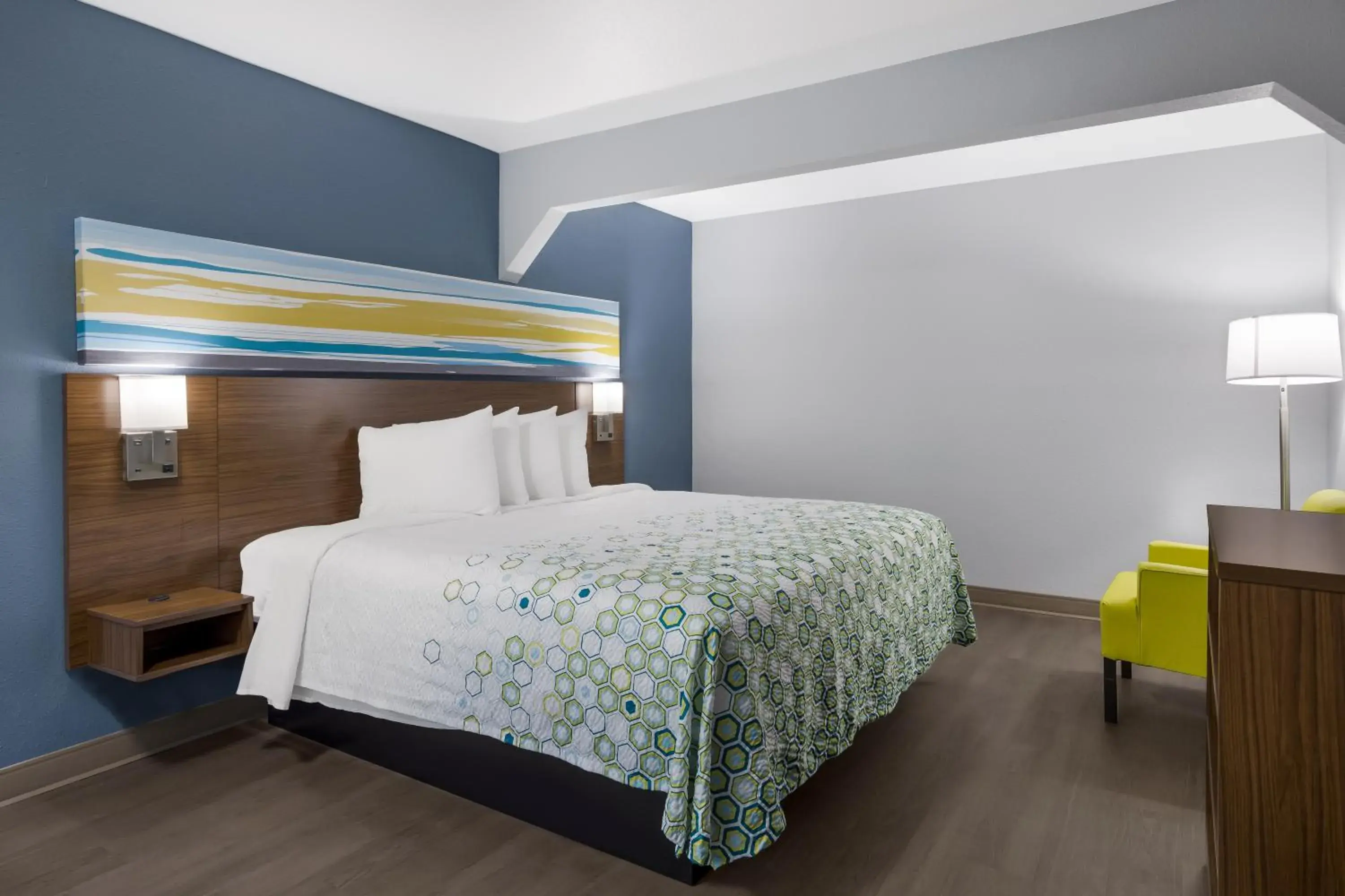 Studio King Room Disability Access Non-Smoking in HomeTowne Studios by Red Roof Orange, TX Studio King Room Disability Access Non-Smoking in HomeTowne Studios by Red Roof Orange, TX