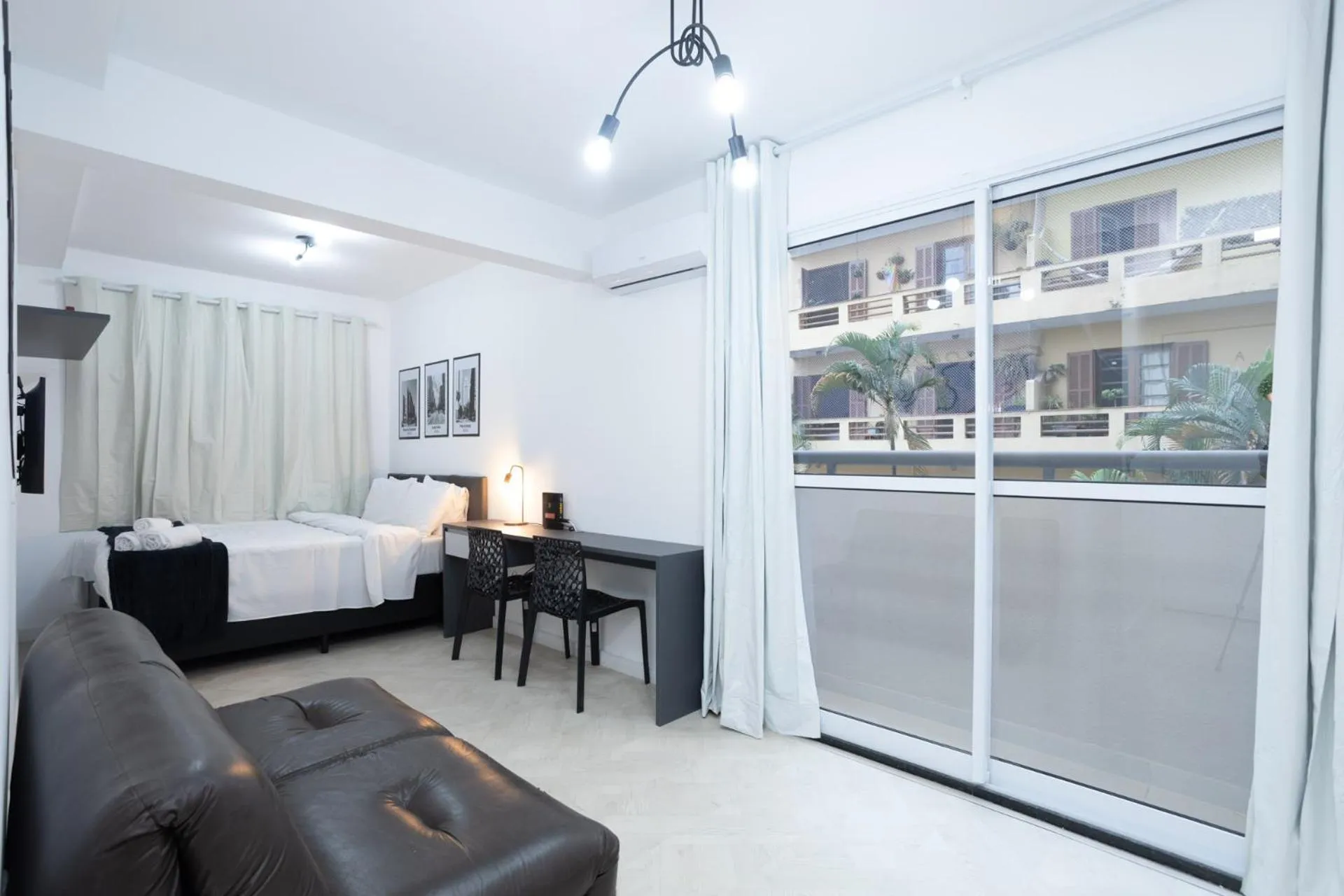 Photo of the whole room, Bed in 360 Ascent Paulista