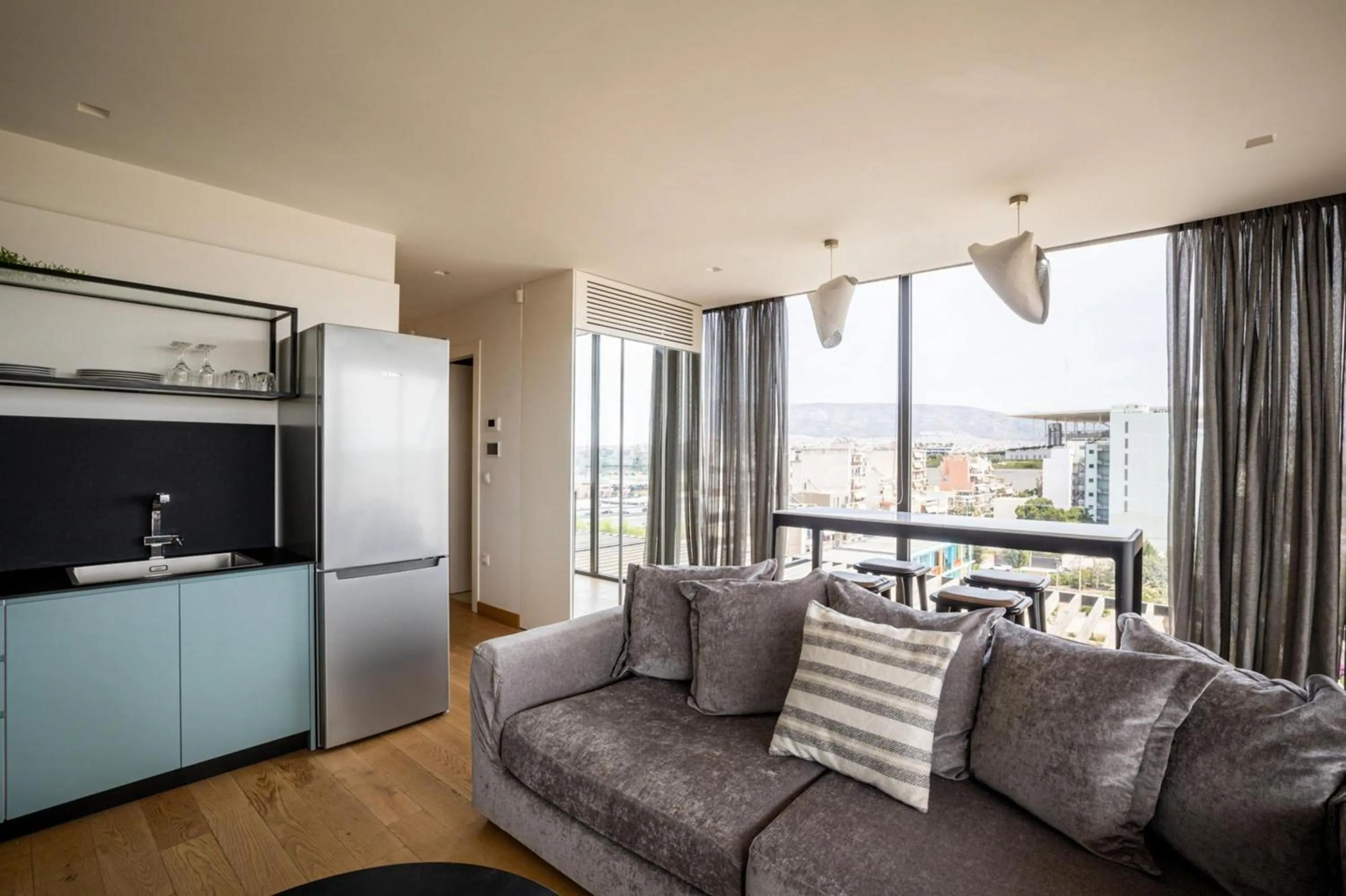 Living room in Earth Boutique Apartments next to Stavros Niarchos