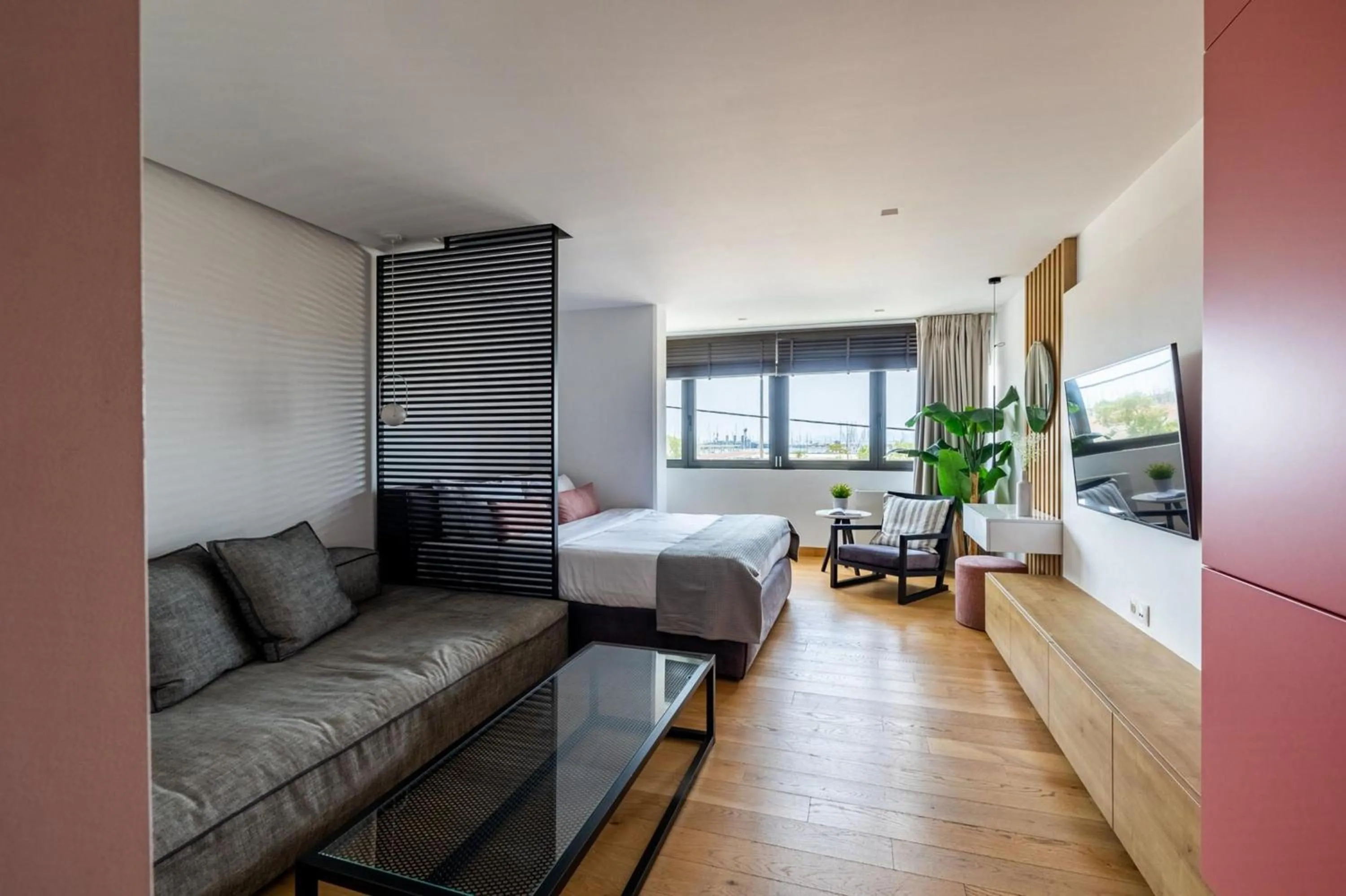 Earth Boutique Apartments next to Stavros Niarchos