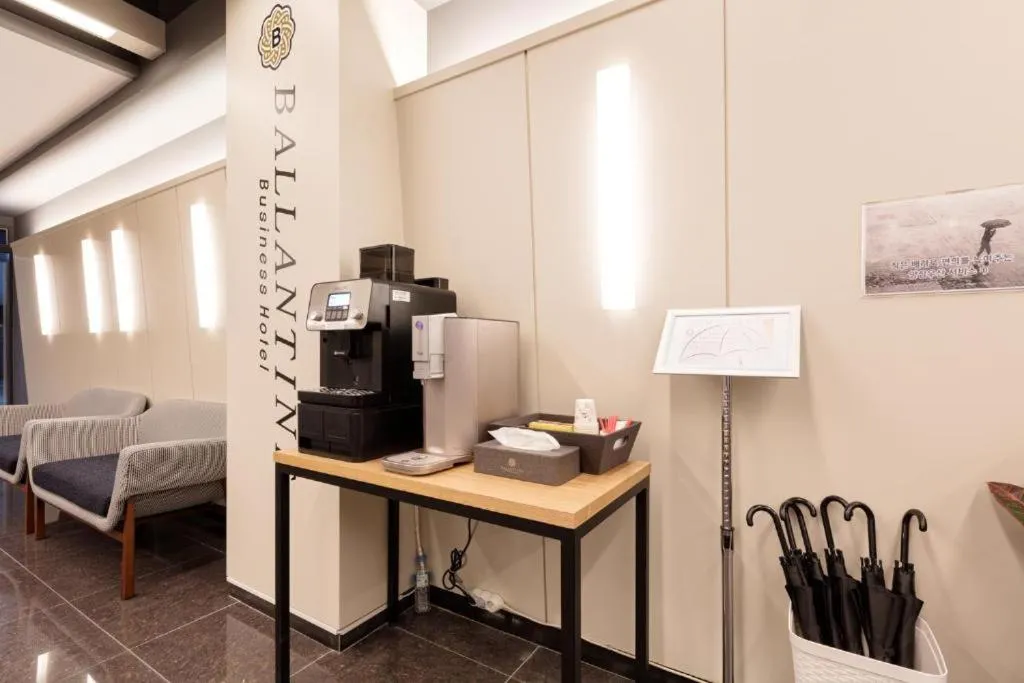 Ballantine Business Hotel