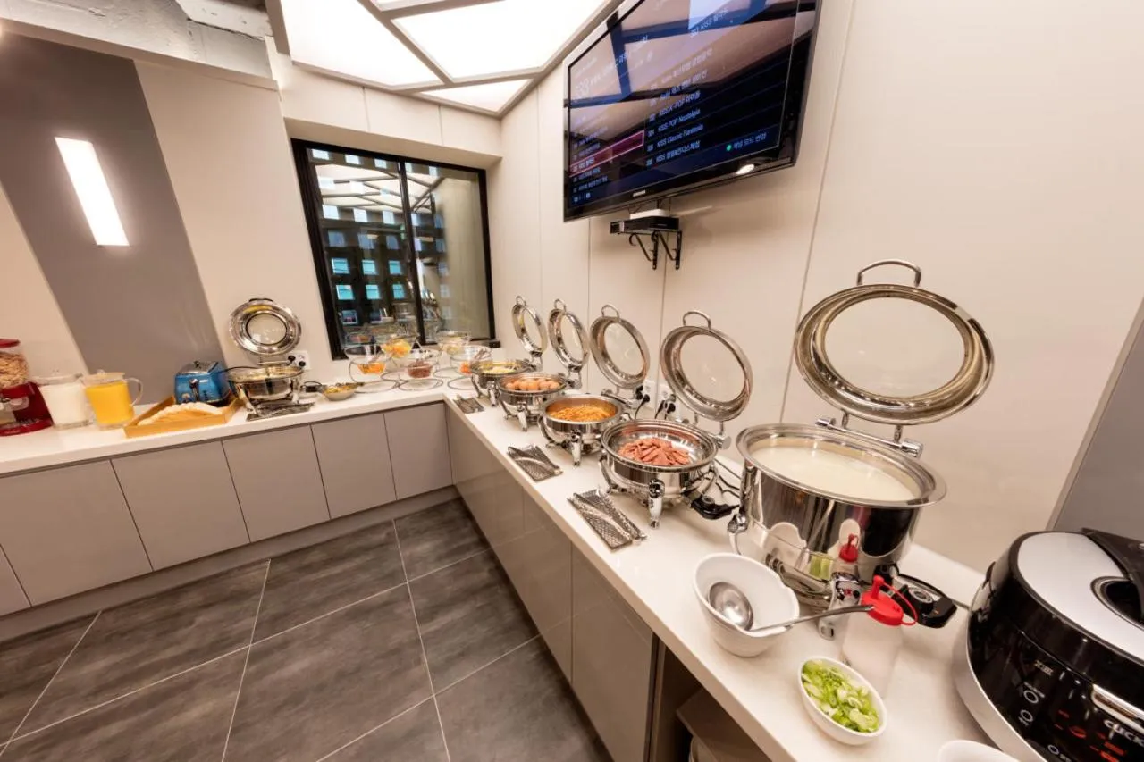 Ballantine Business Hotel