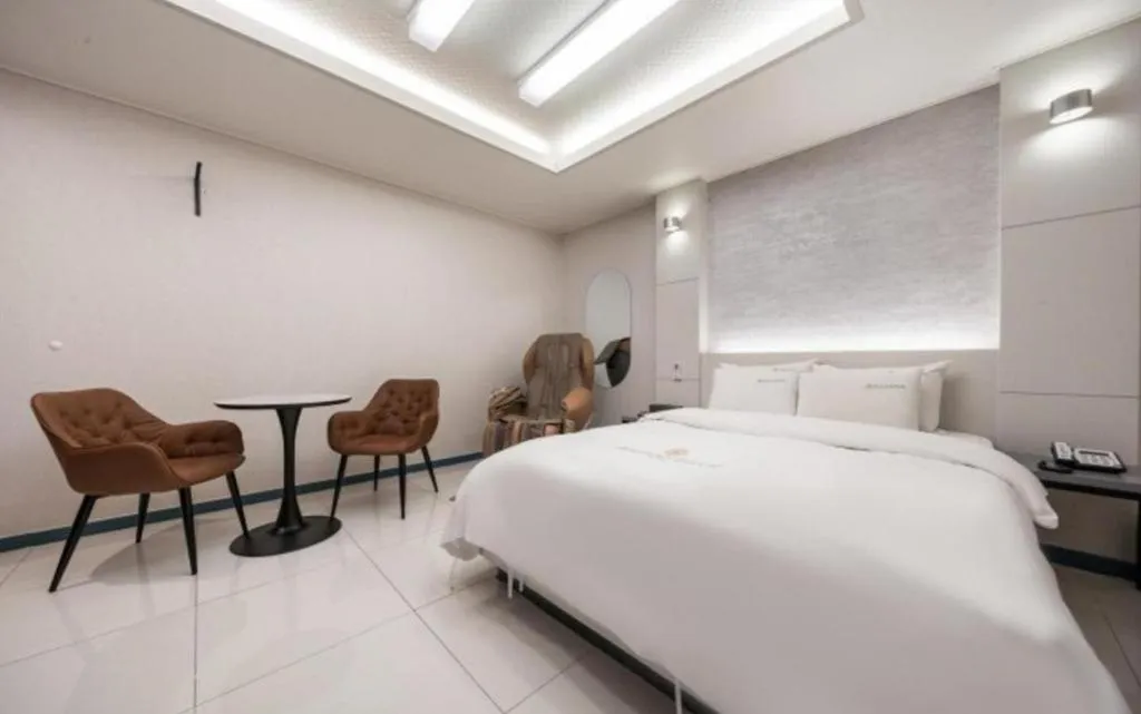 Ballantine Business Hotel