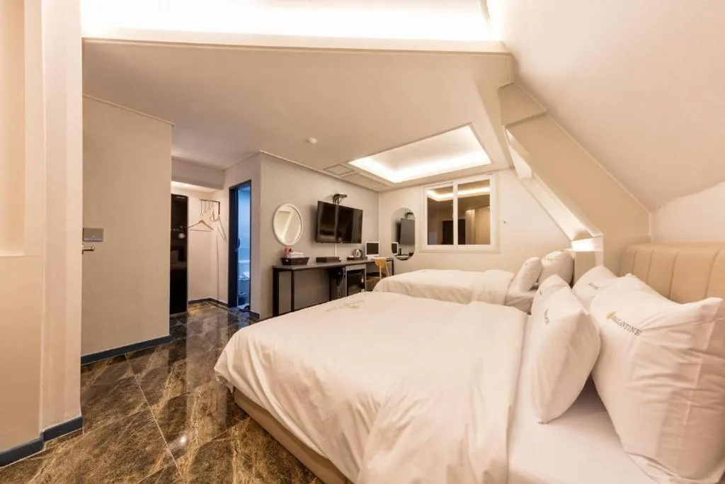 Ballantine Business Hotel