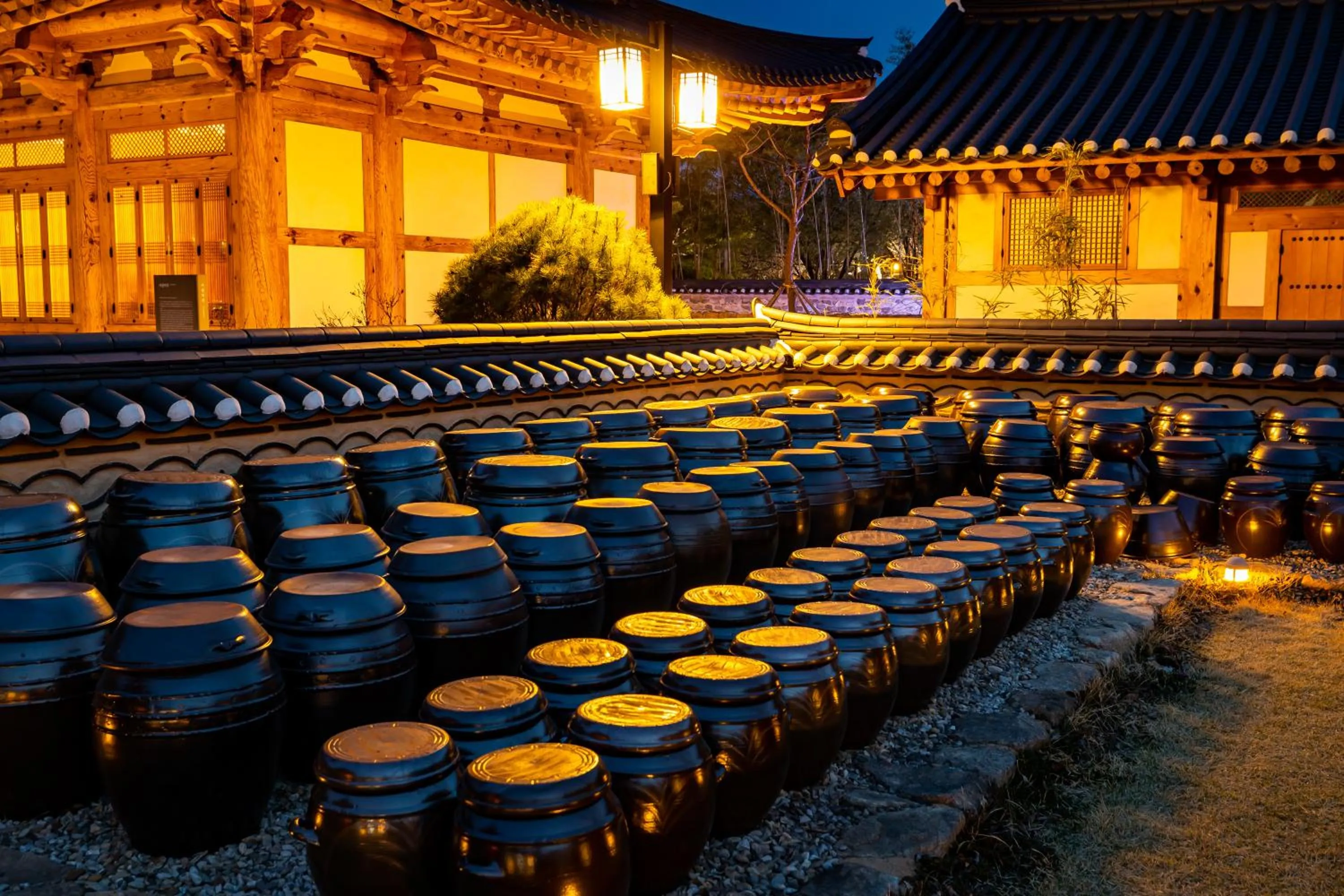 Hanok Stay Namwonyechon by Kensington