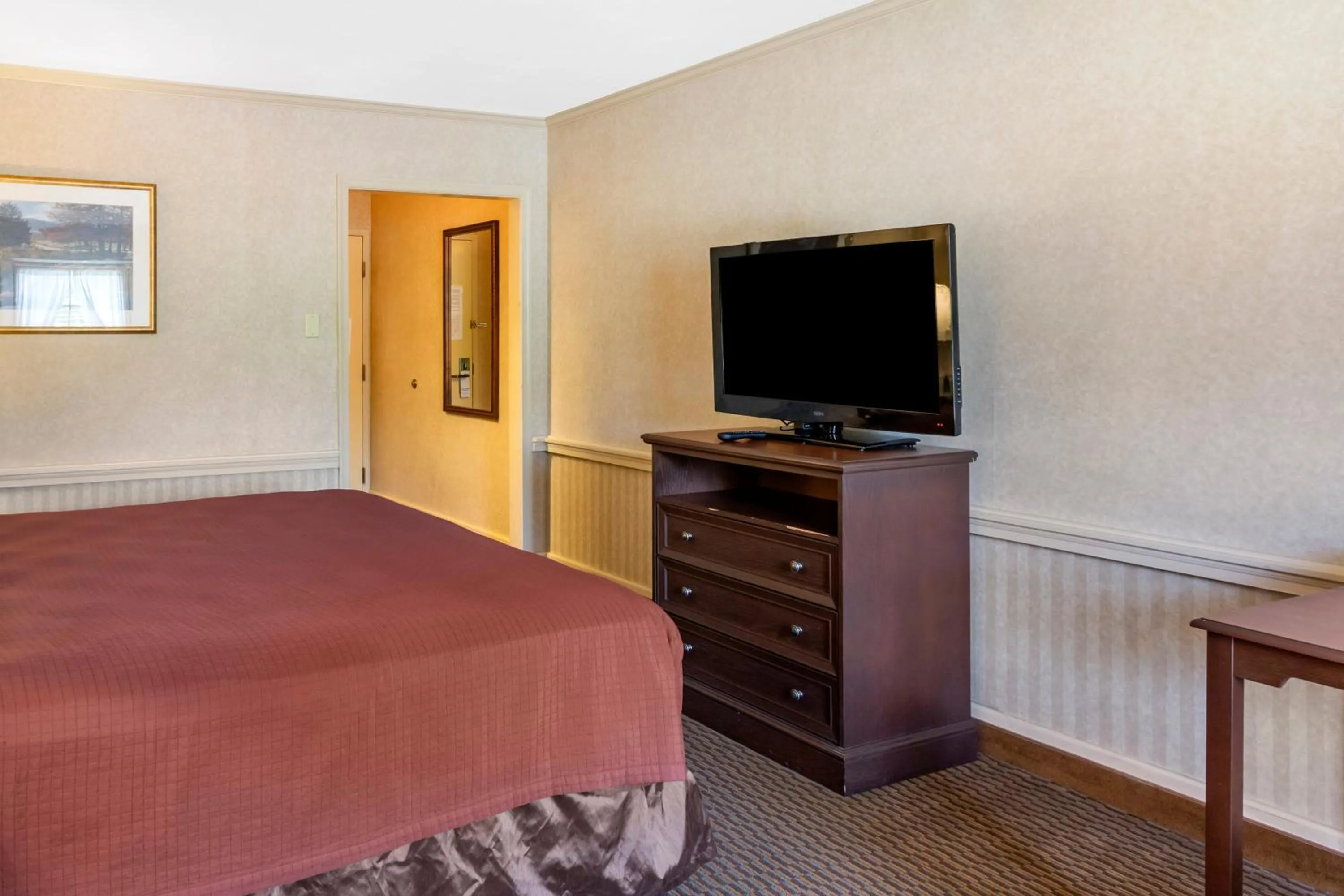 Bedroom, Bed in The Riverstone Inn