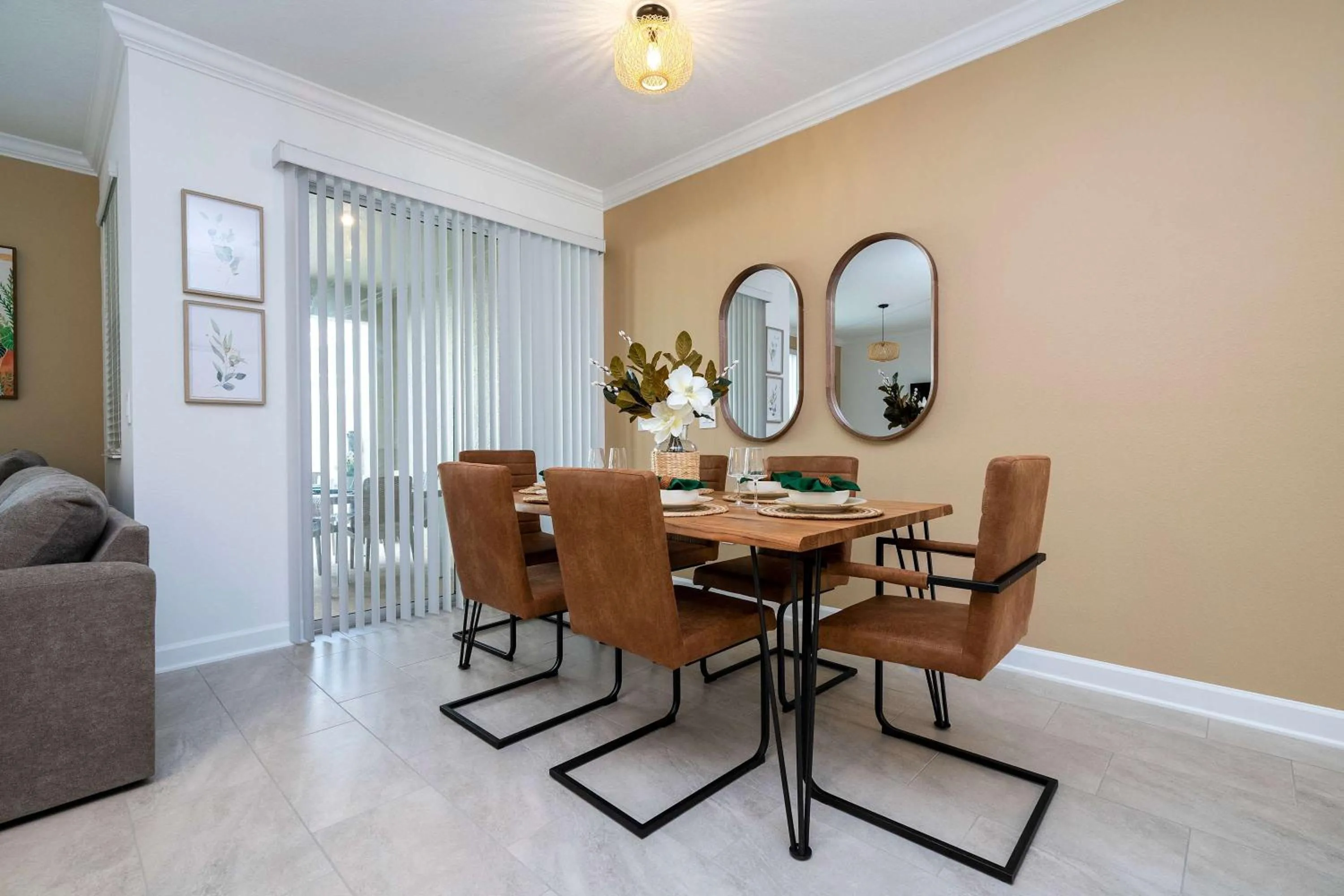 WonderFull 4Bd with Pool at Champions Gate 1174