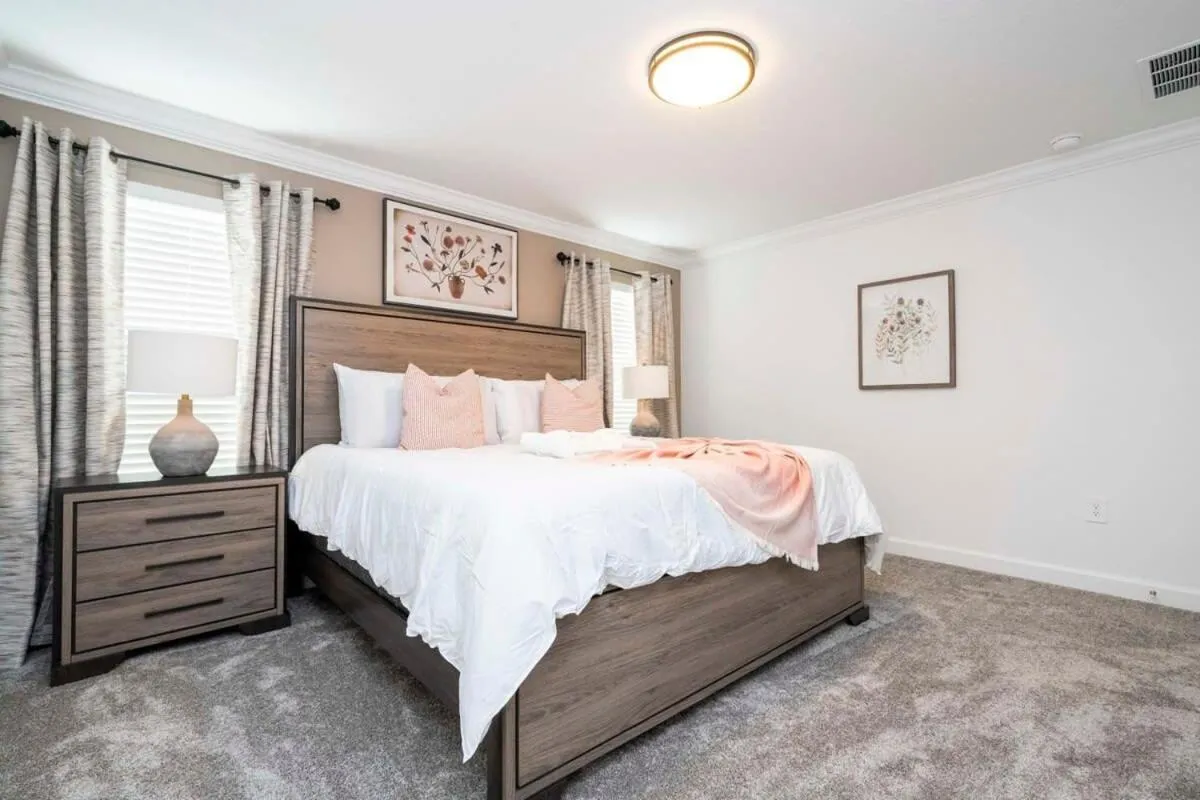 Bed in WonderFull 4Bd with Pool at Champions Gate 1174