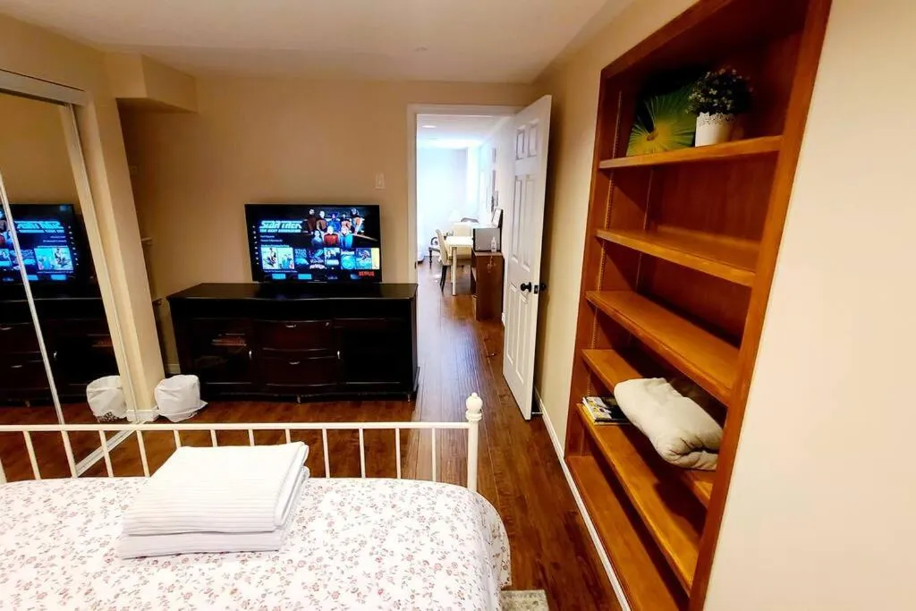 TV and multimedia, Bed in Spacious and bright unit with natural light.