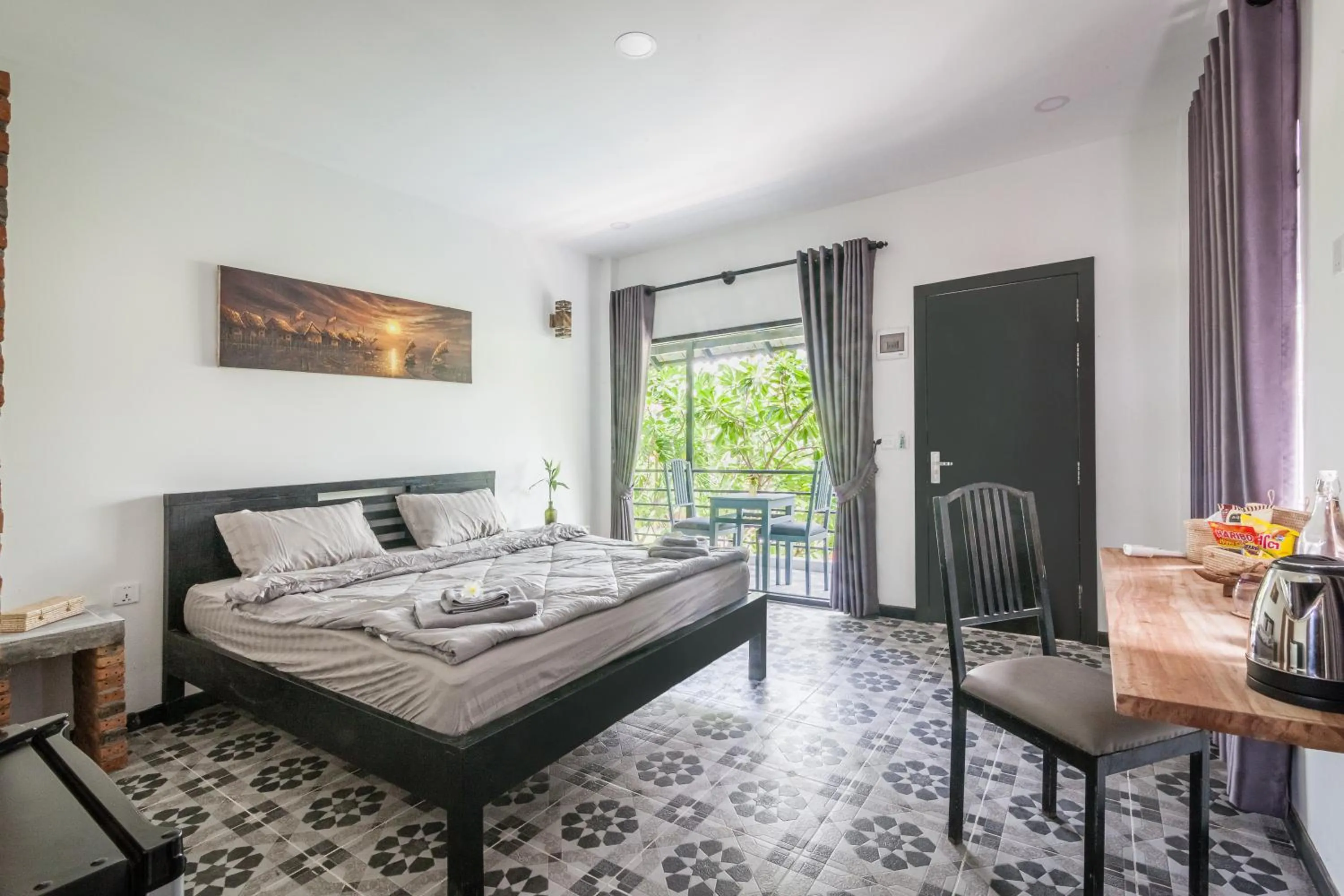 Bedroom in The Botanic Garden Hotel