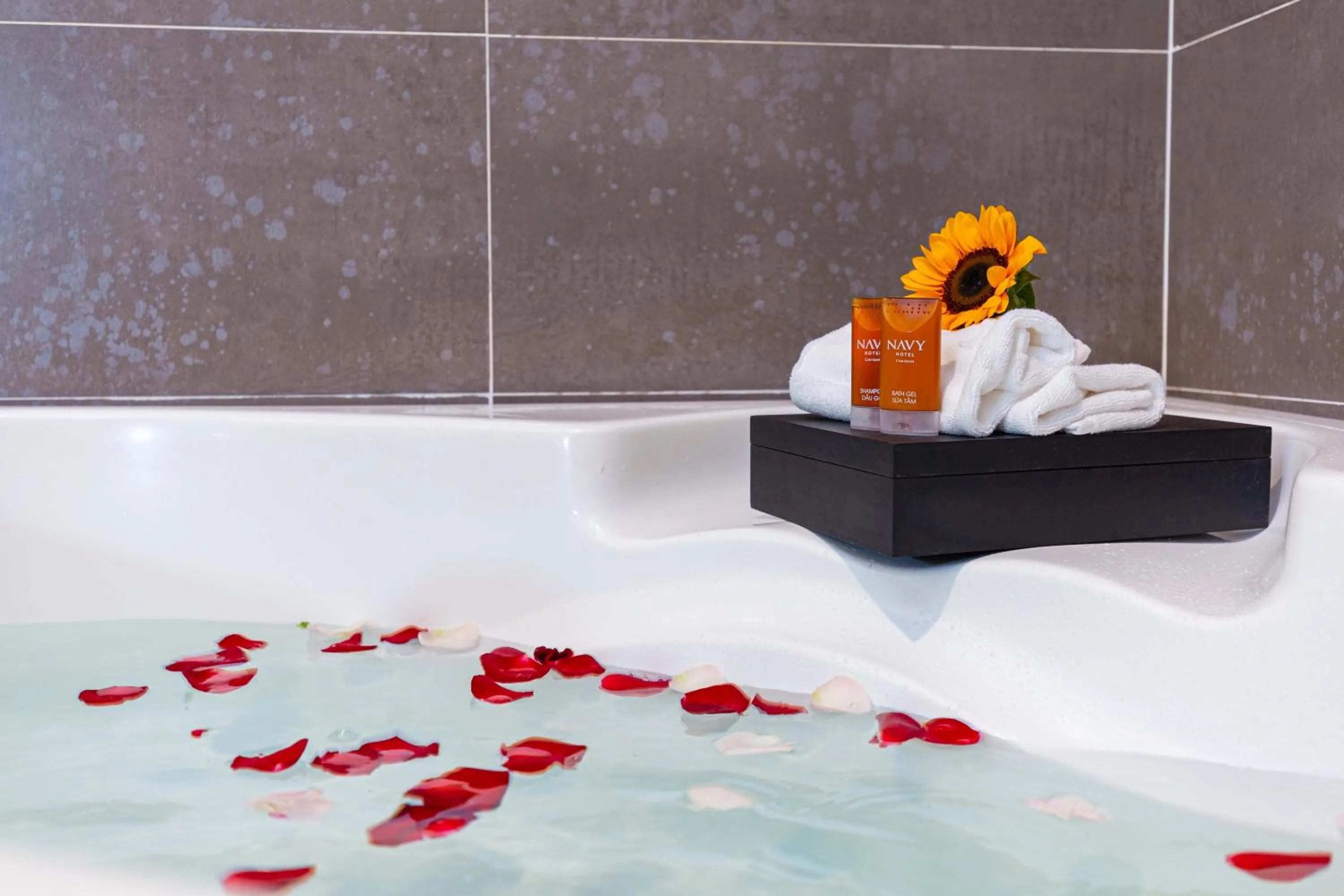 Hot Tub in Navy Hotel Nha Trang