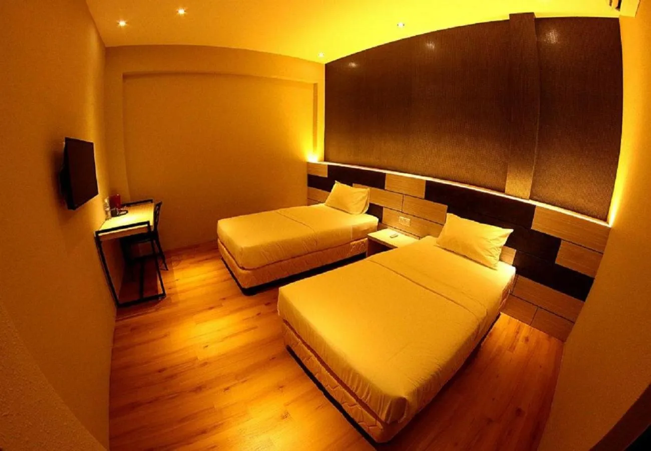 Bed in Merge Summit by Secoms