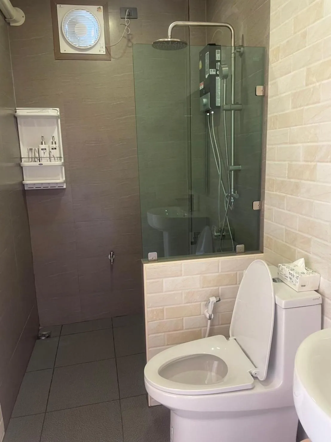 พบรักรีสอร์ท Pobruk resort