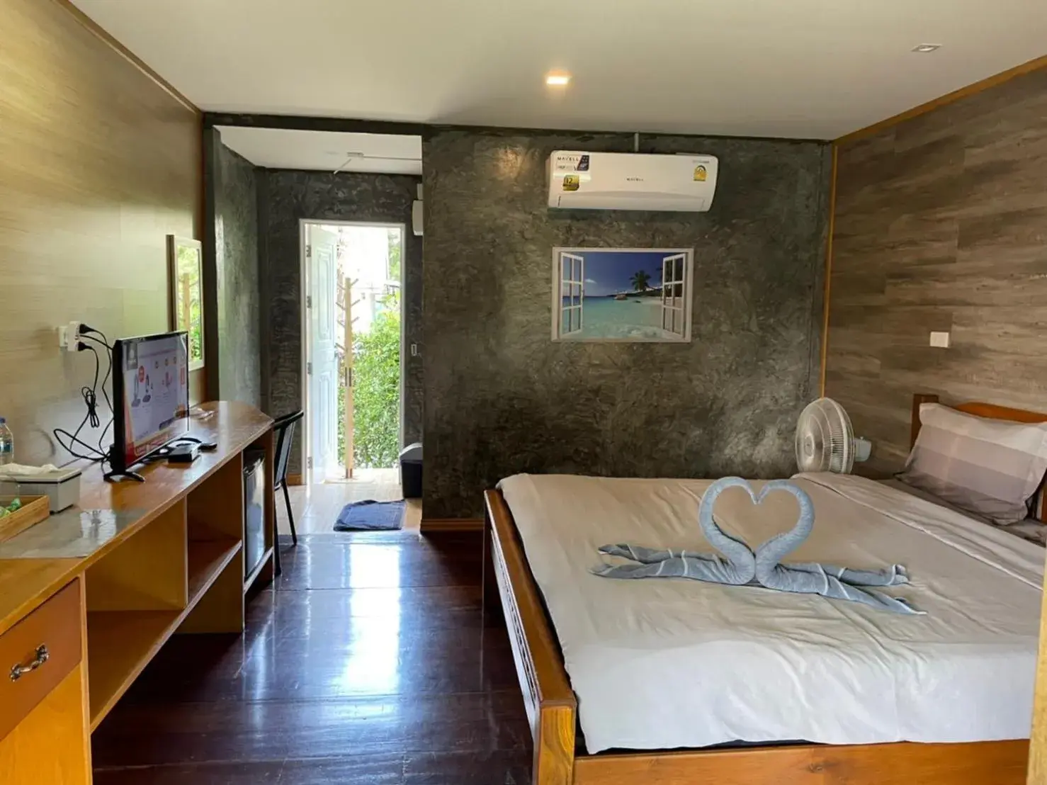 Standard King Room - single occupancy in พบรักรีสอร์ท Pobruk resort Standard King Room - single occupancy in พบรักรีสอร์ท Pobruk resort