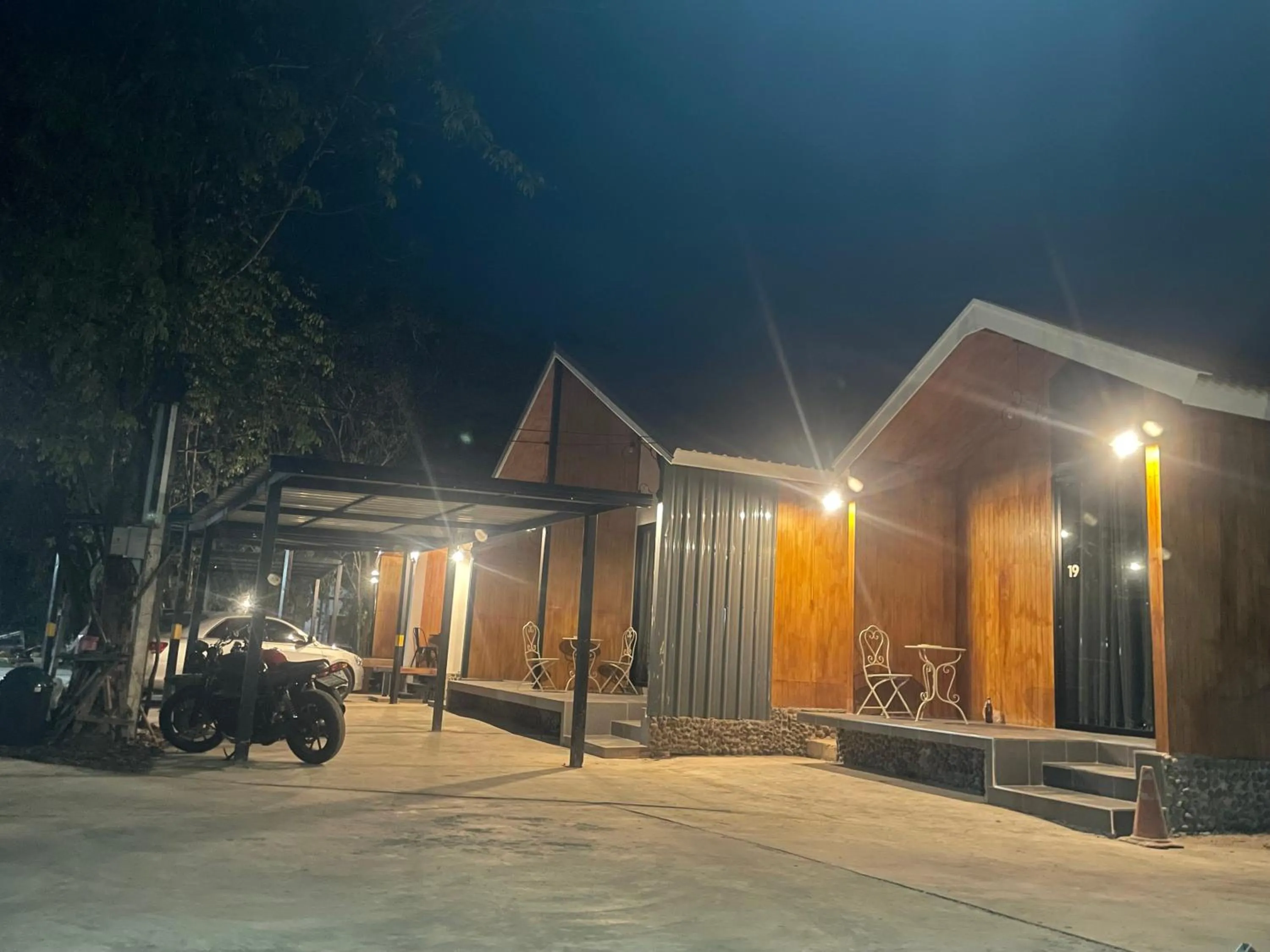 พบรักรีสอร์ท Pobruk resort