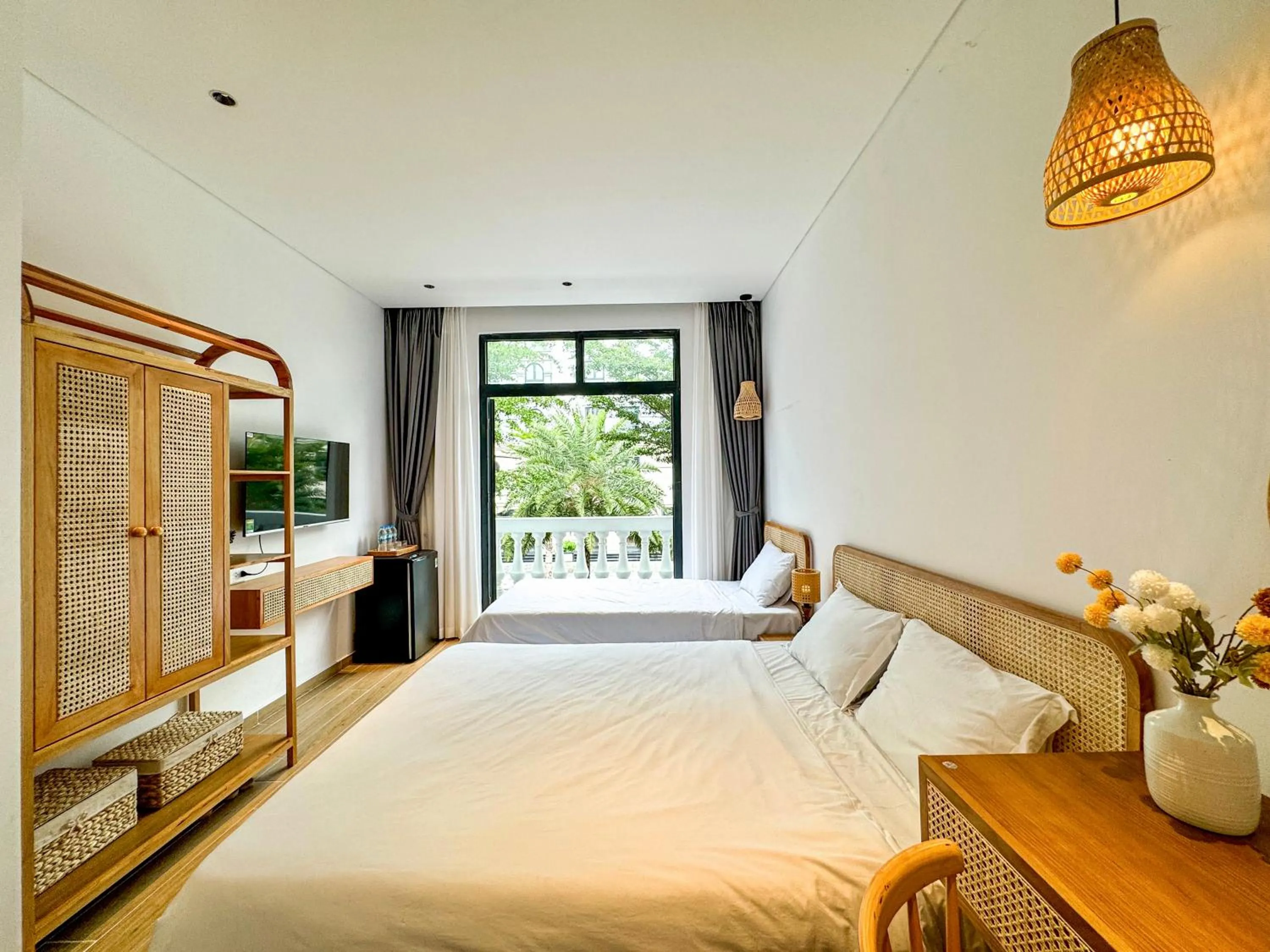 Bed in Mây House Grandworld Phu Quoc
