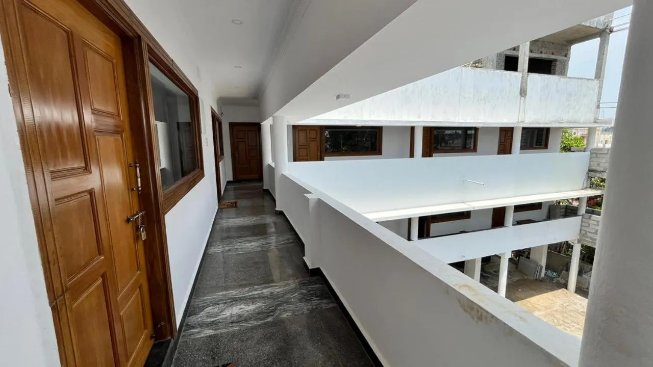 ANAND Beach Guesthouse by Moonrocks