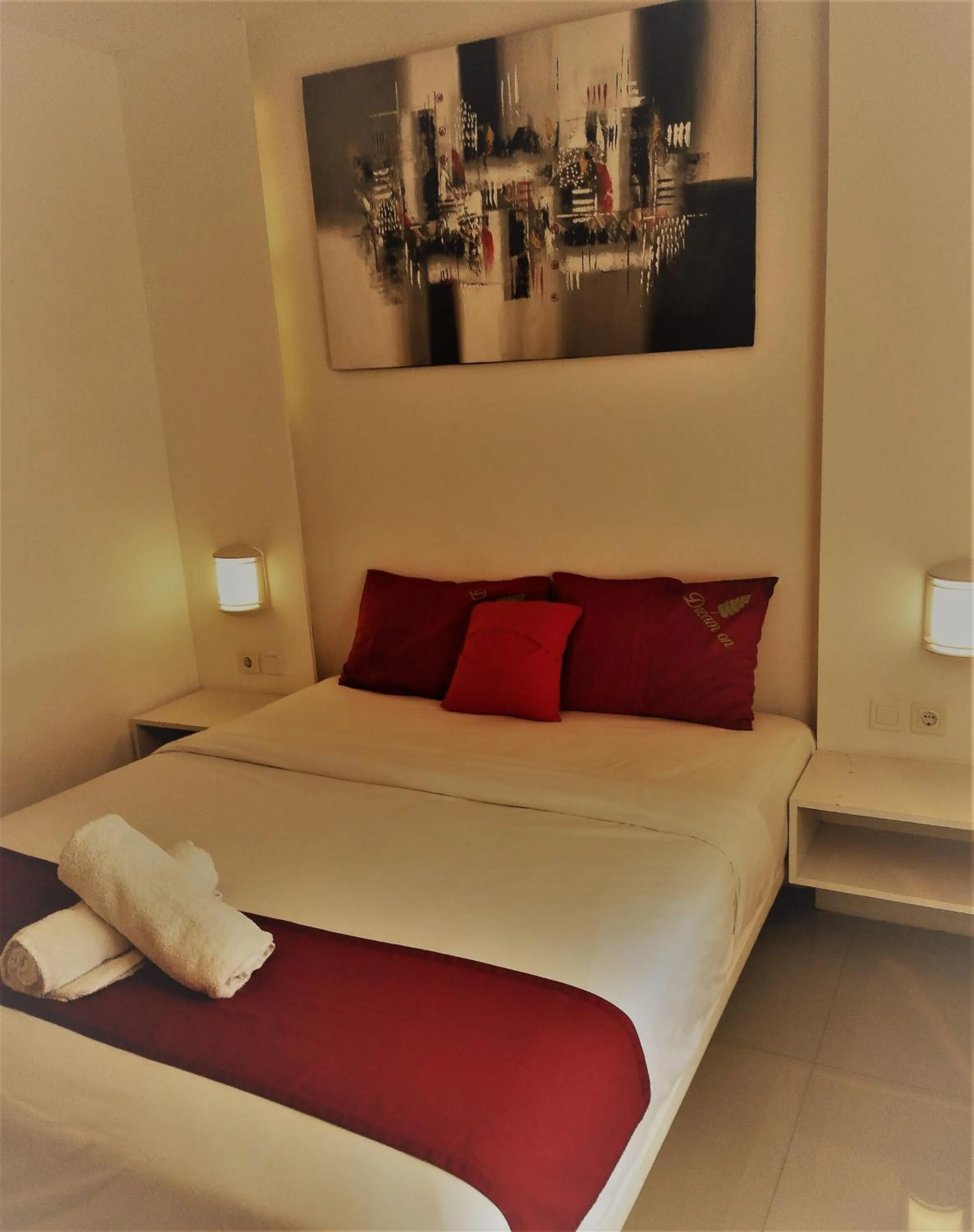 Poppies Senggigi Hostel