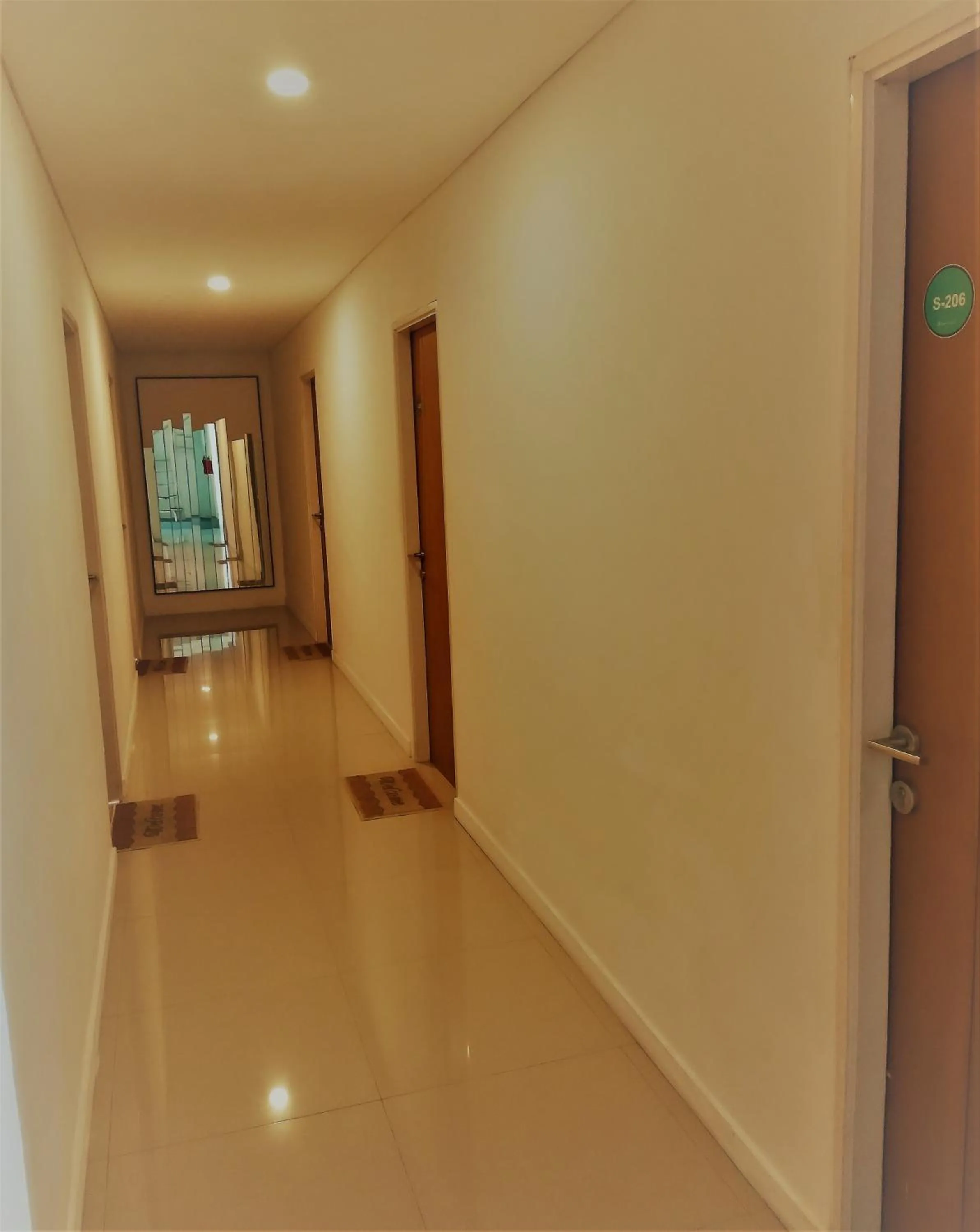 Poppies Senggigi Hostel