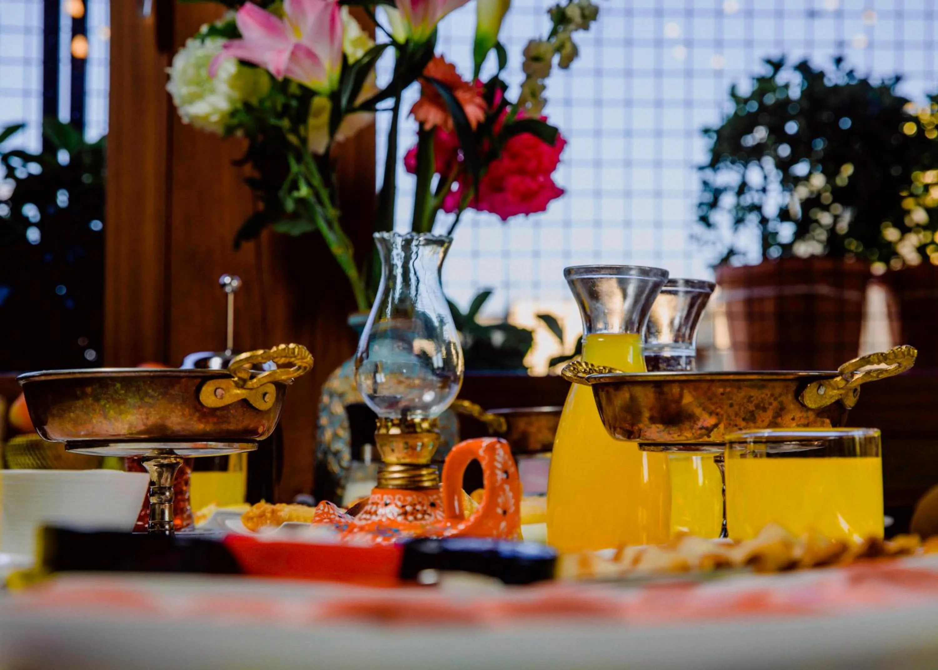 Food and drinks in Royal Antique Boutique Hotel