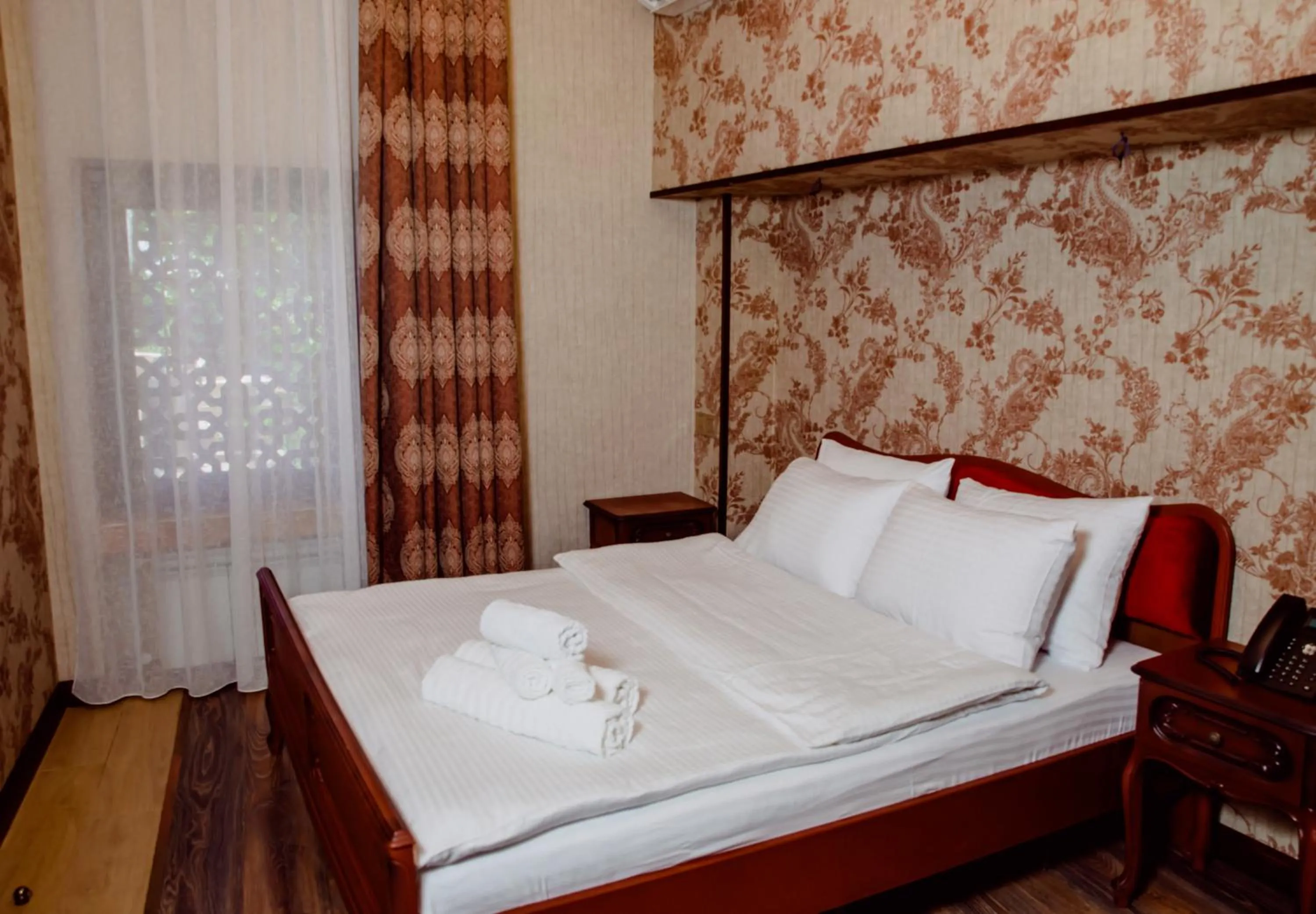 Property building, Bed in Royal Antique Boutique Hotel
