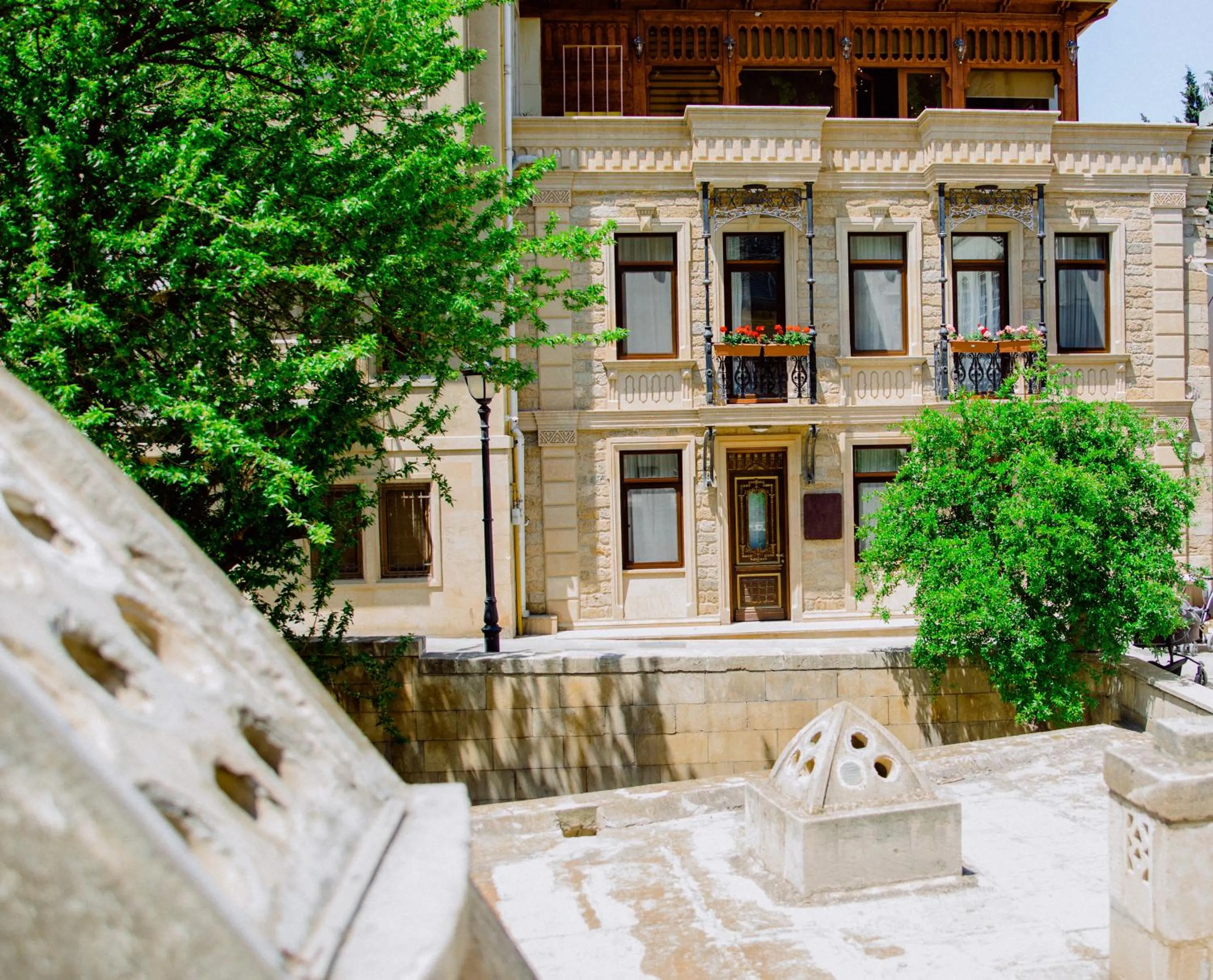 Property building in Royal Antique Boutique Hotel