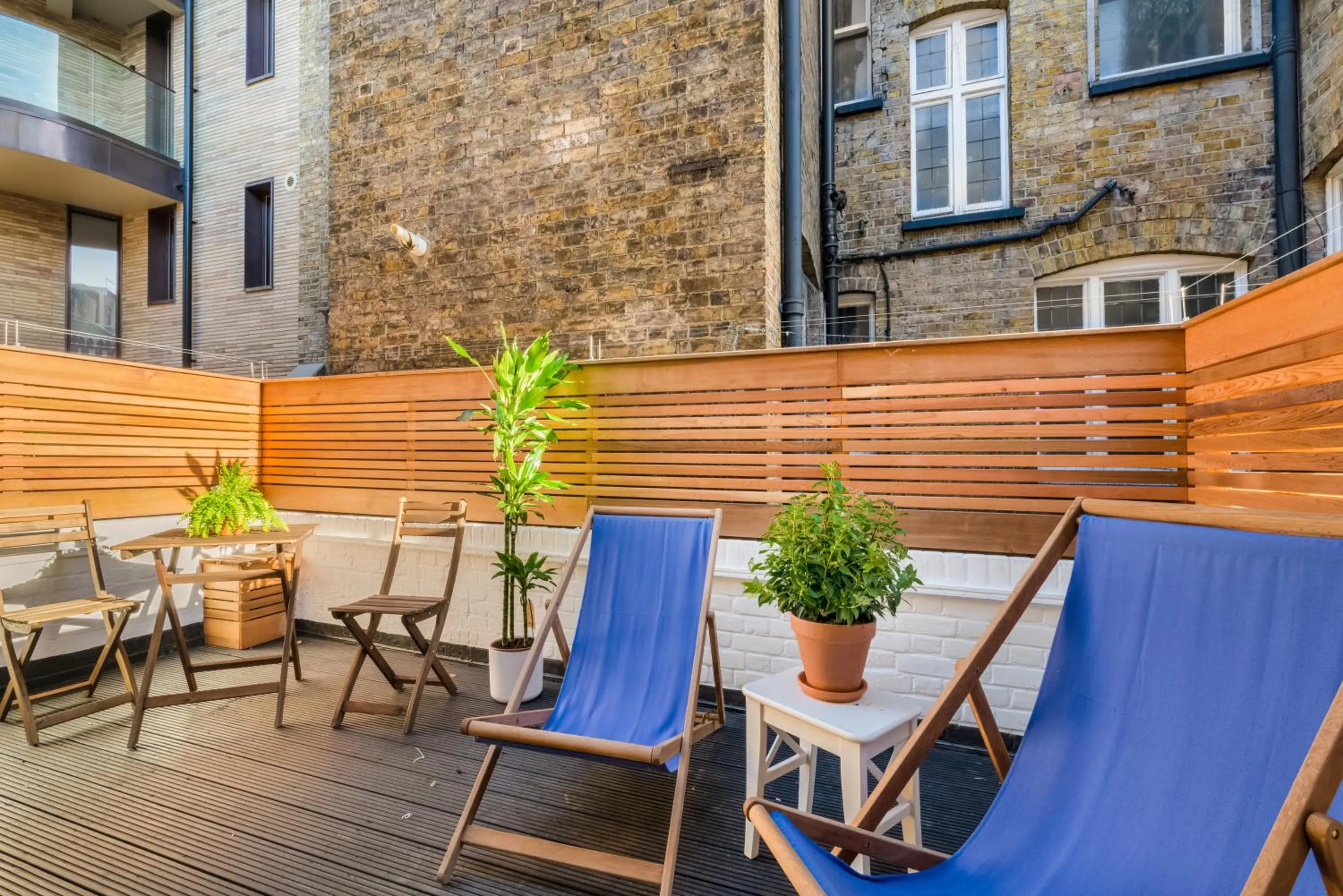 Patio in StayLux Kensington