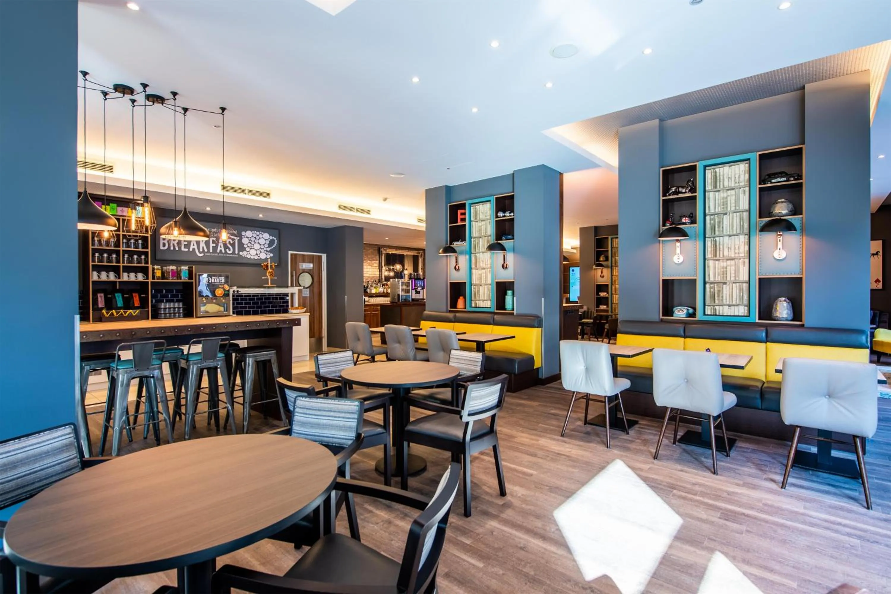 Breakfast in Premier Inn Frankfurt City Centre