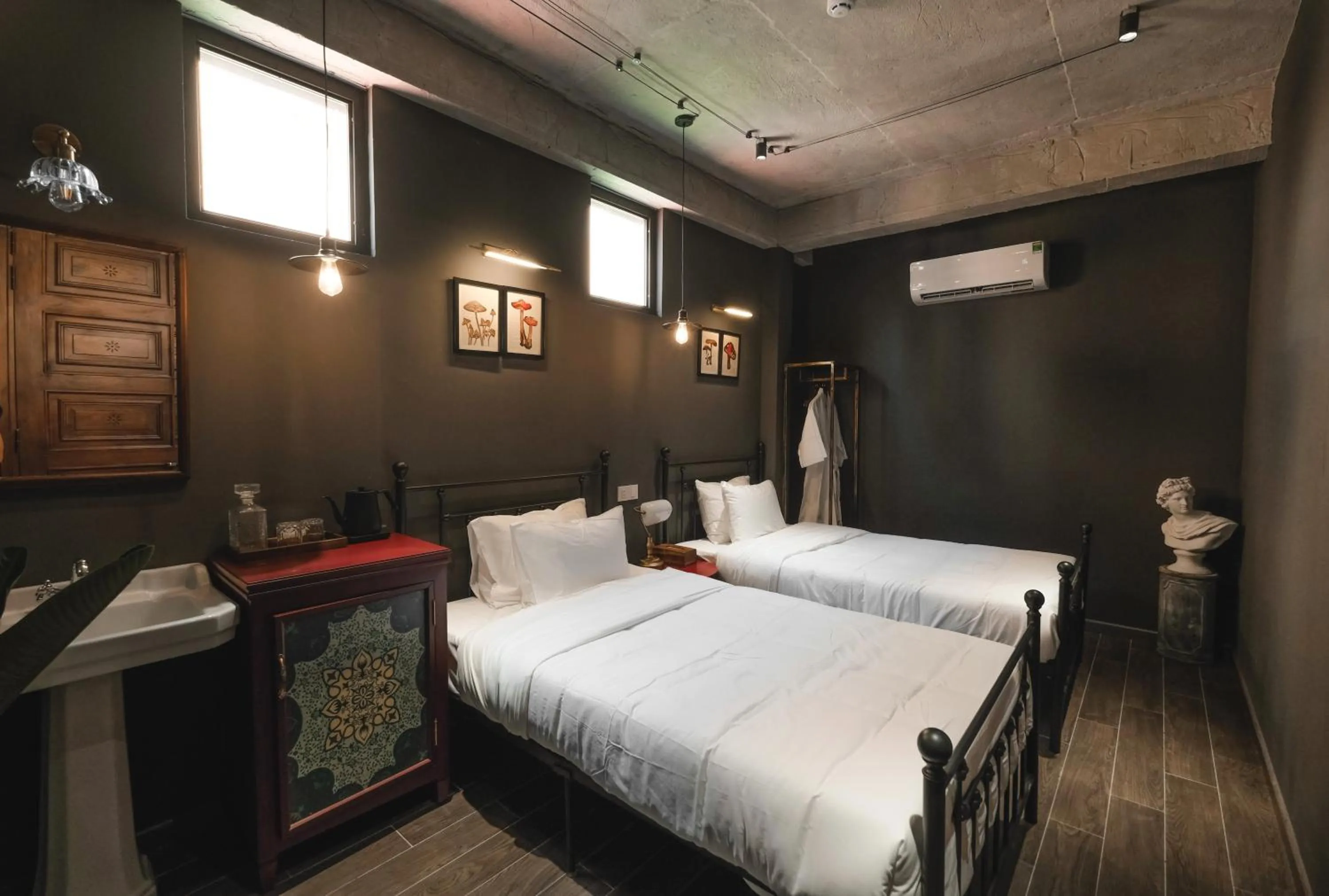 Bedroom, Bed in The Chum Boutique