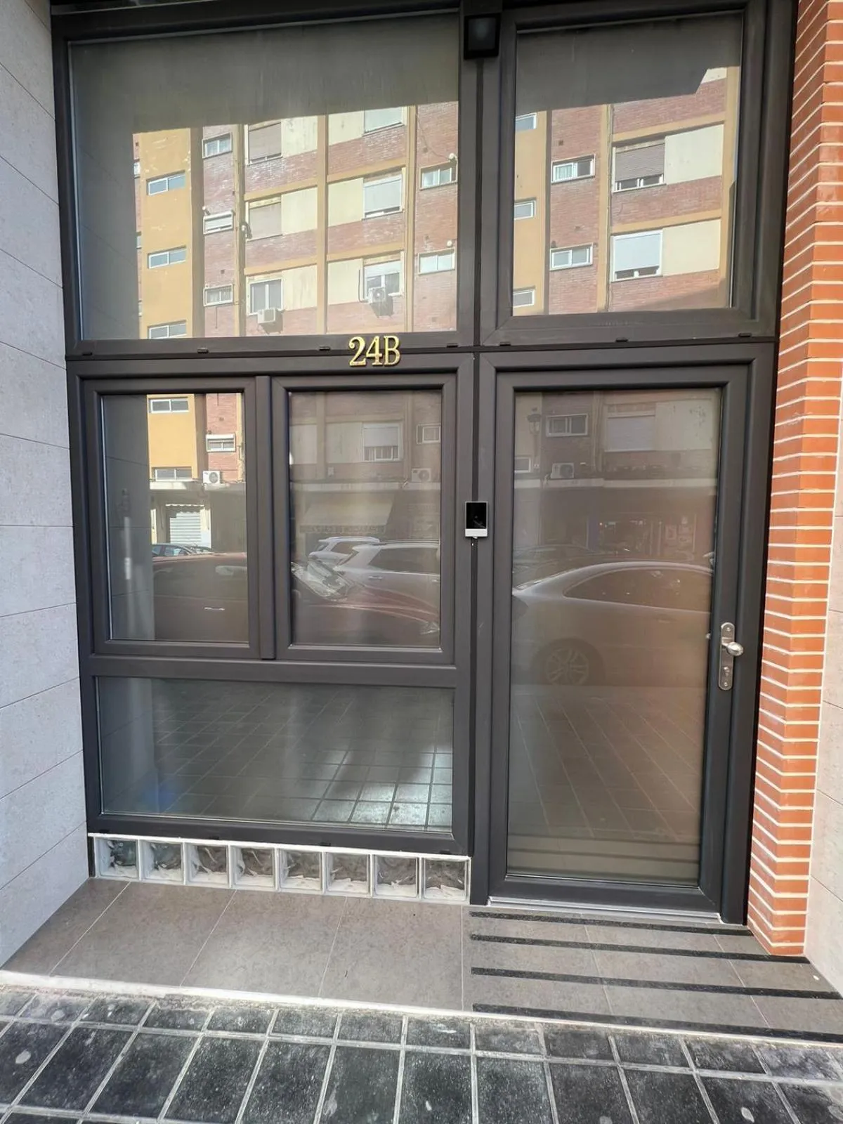 Facade/entrance in Carcaixent 24