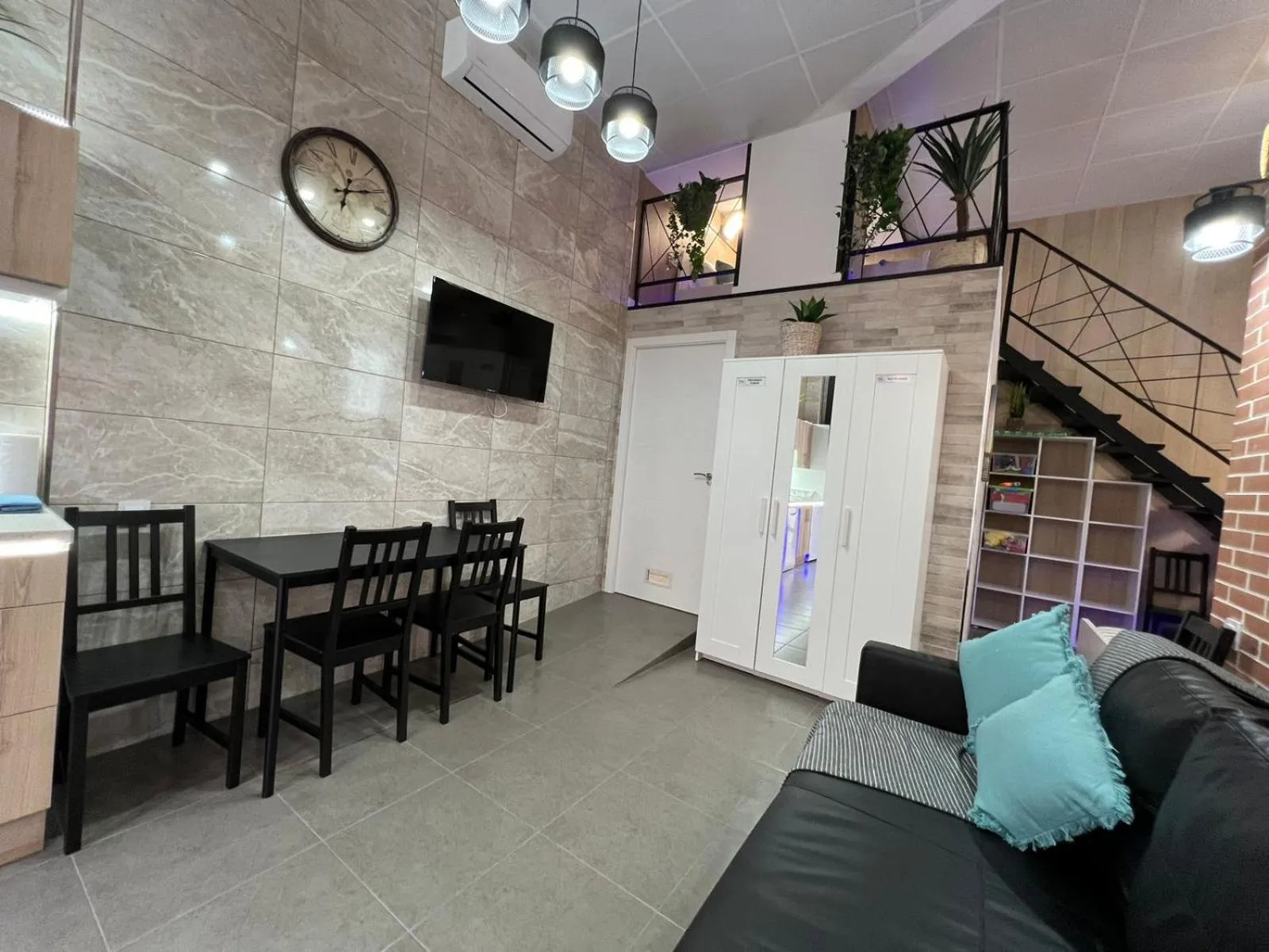 Communal lounge/ TV room in Carcaixent 24