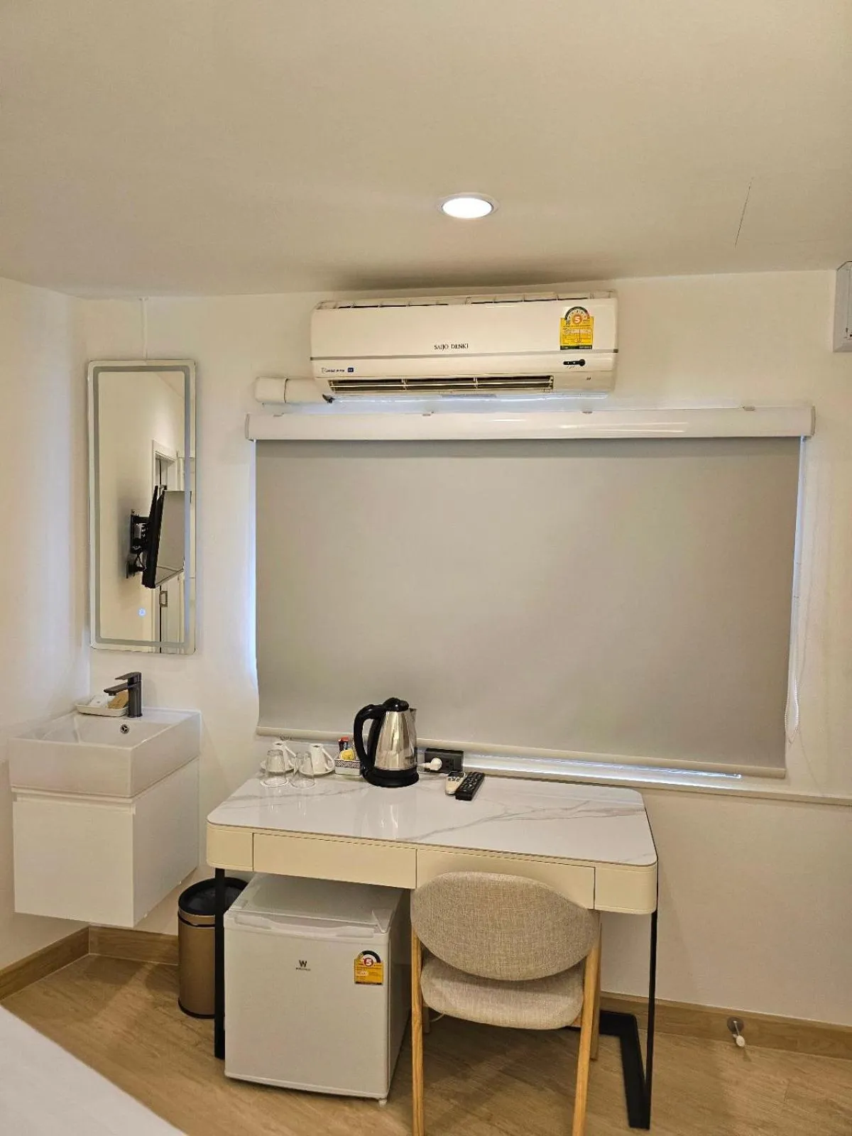 Coffee/tea facilities, Bed in Arawana Express Sukhumvit 22