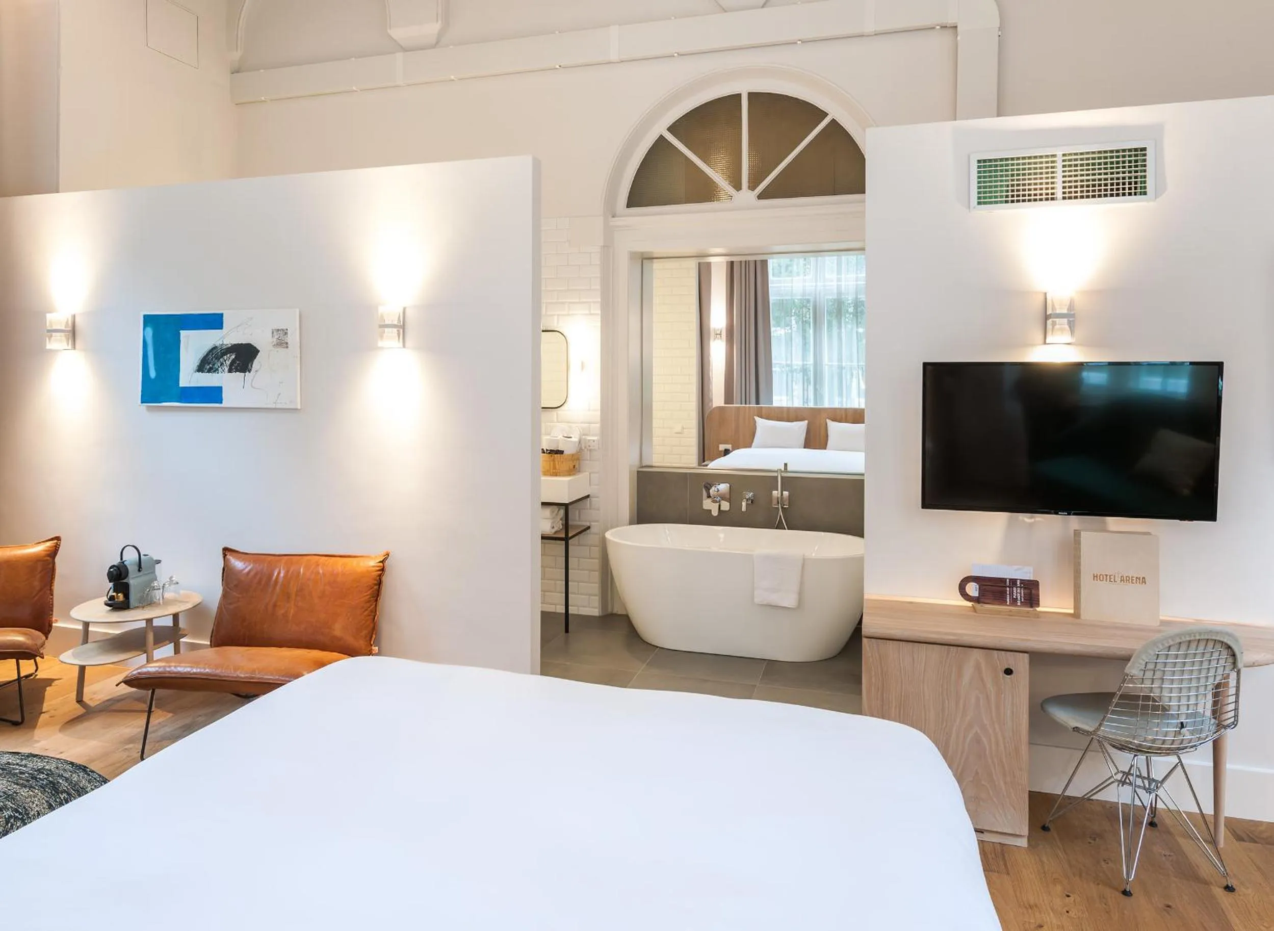 Bedroom, Bed in Hotel Arena