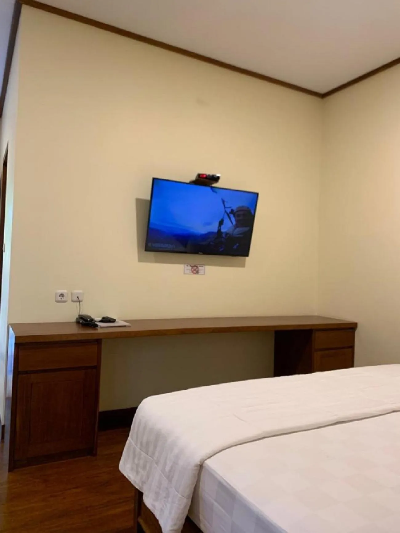 Bed in Hotel & Villa Bukit Indah Saumlaki by LeGreen