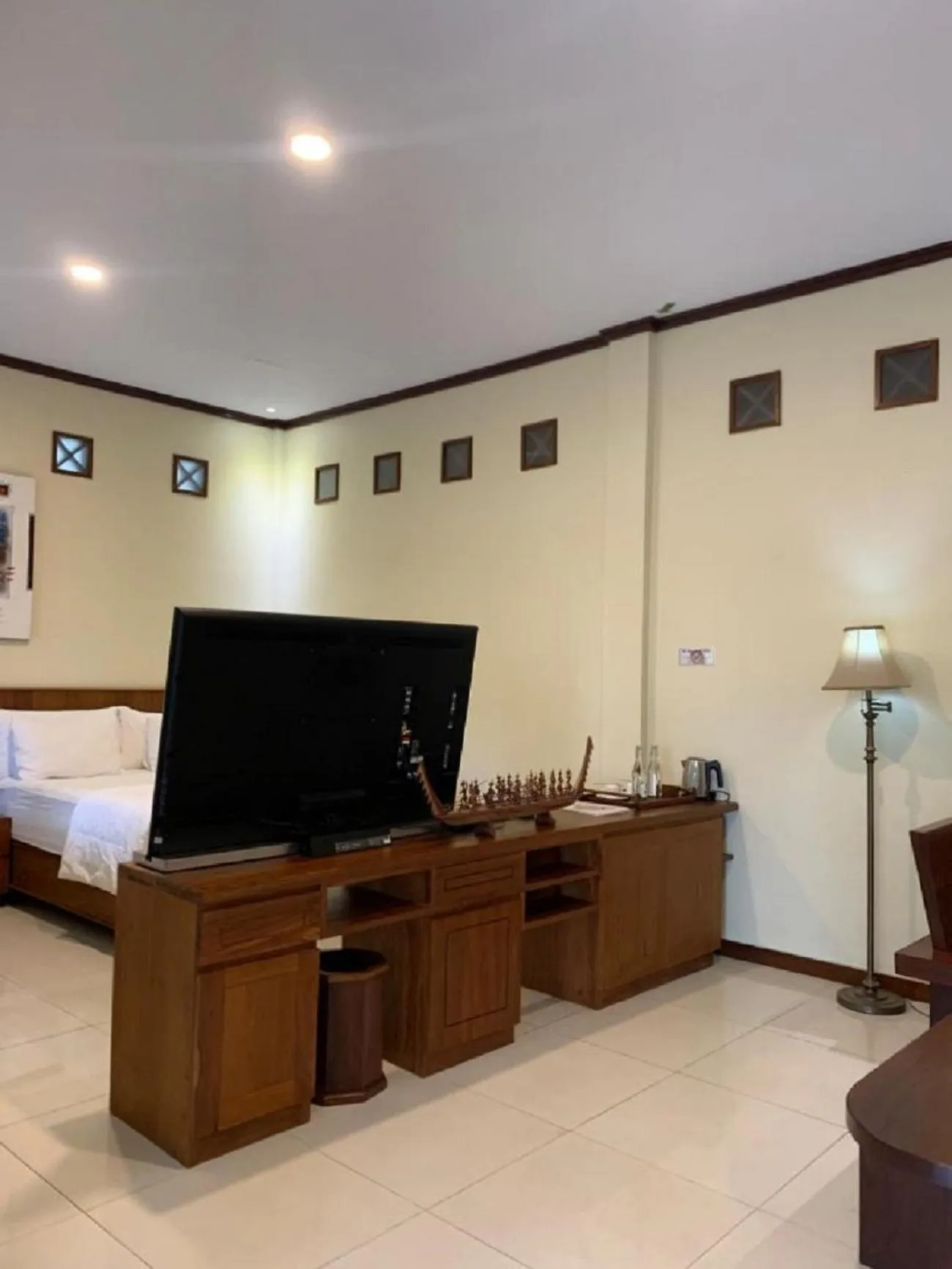 Hotel & Villa Bukit Indah Saumlaki by LeGreen