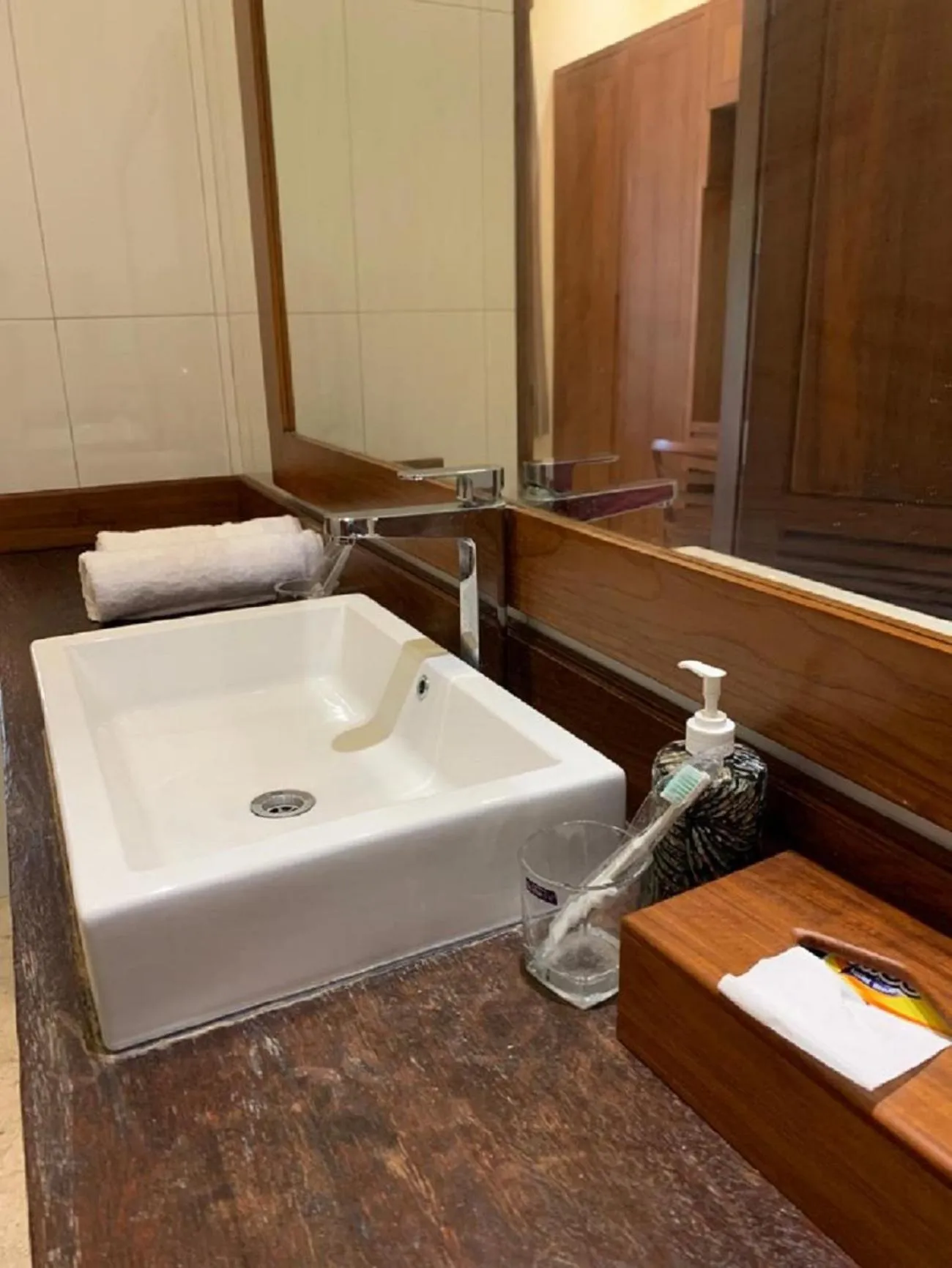 Bed in Hotel & Villa Bukit Indah Saumlaki by LeGreen