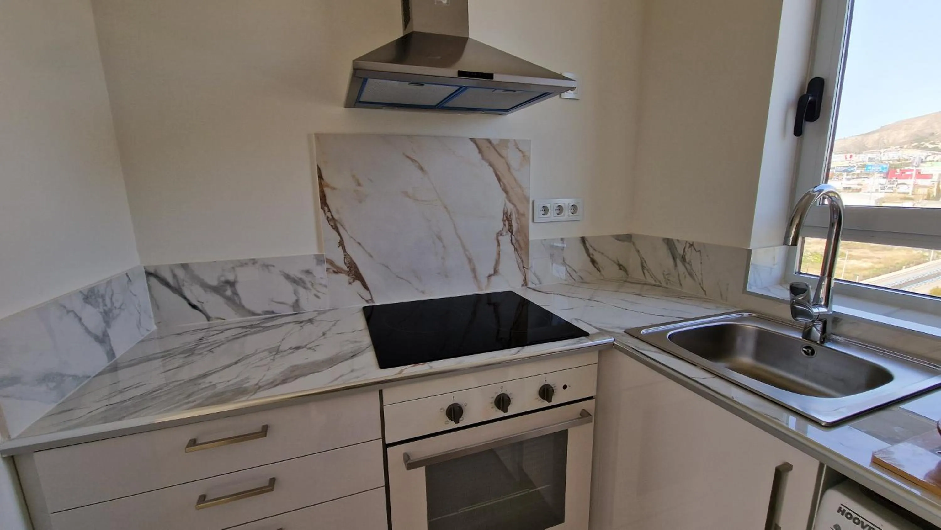 APARTAMENTOS OASIS DE LA CALA