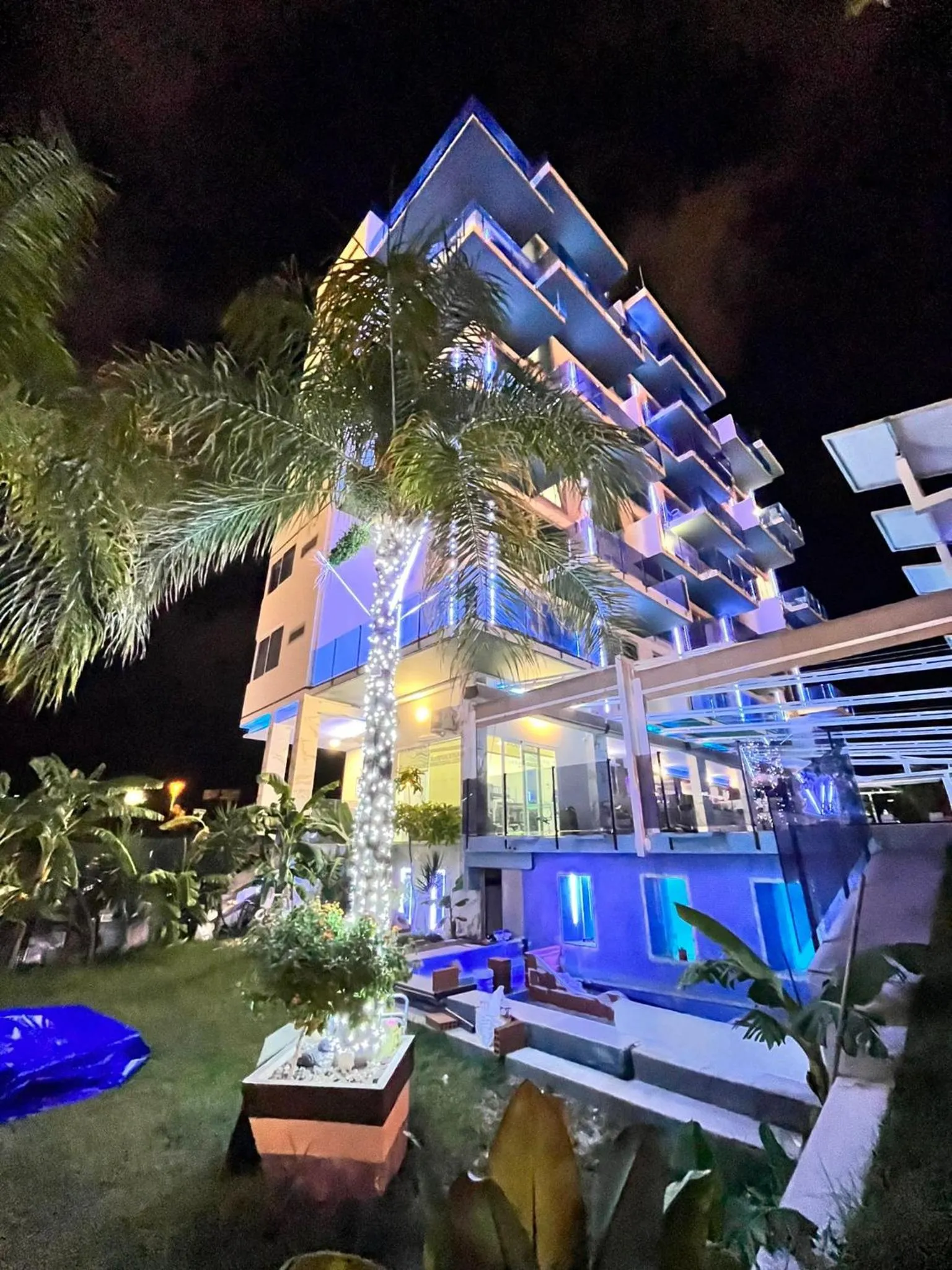 Property building in APARTAMENTOS OASIS DE LA CALA