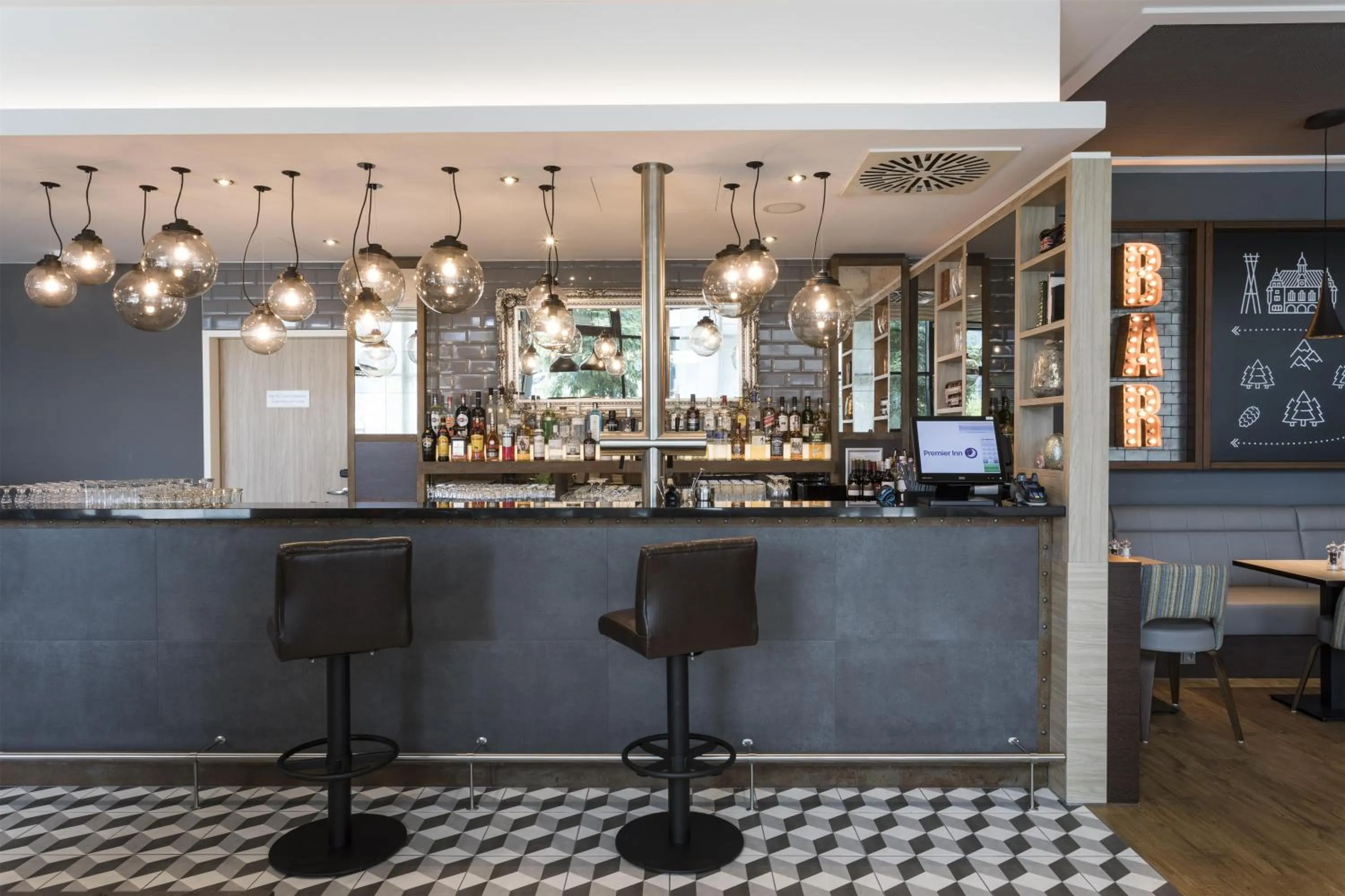 Bedroom in Premier Inn Freiburg City Süd